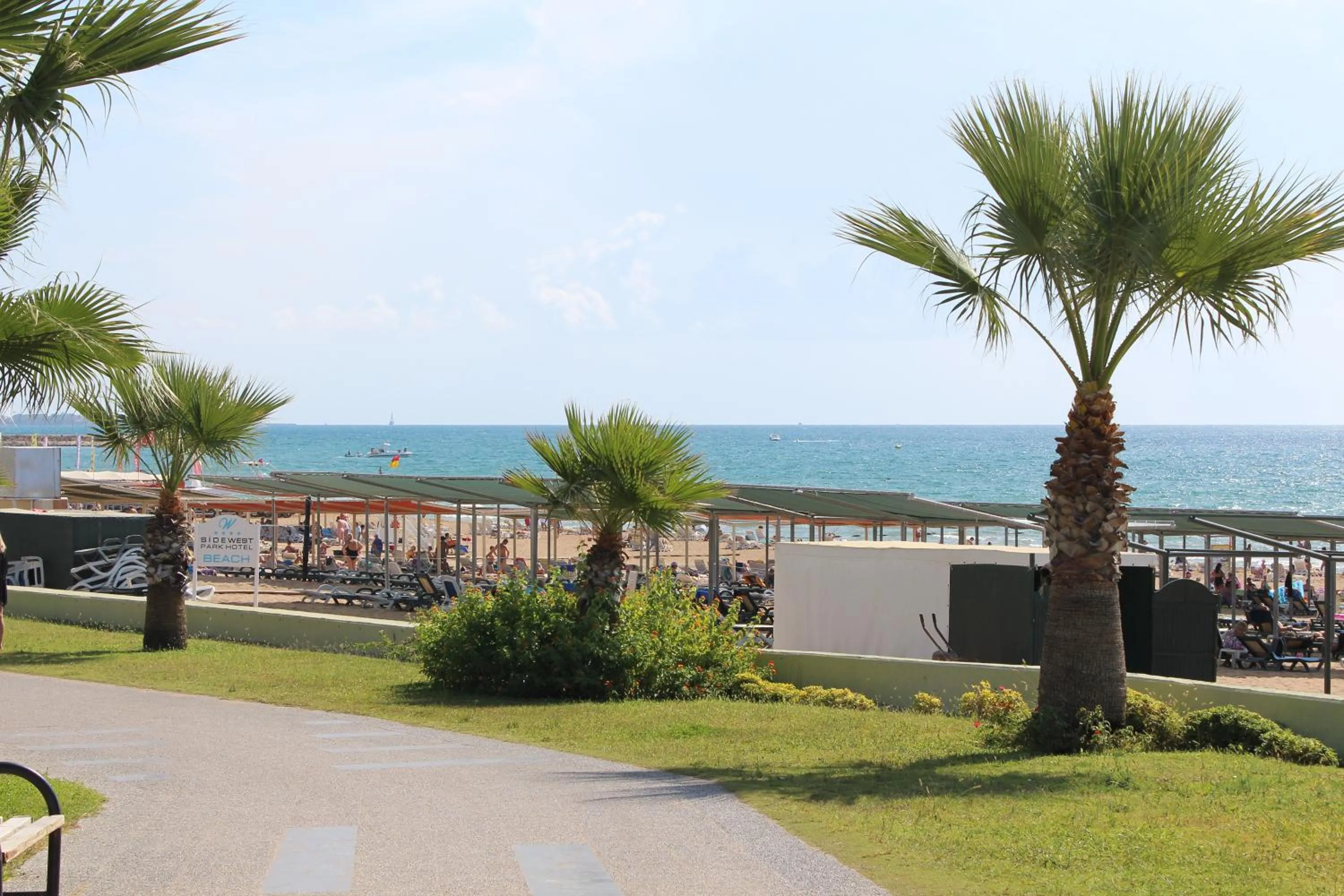 Side West Park Hotel