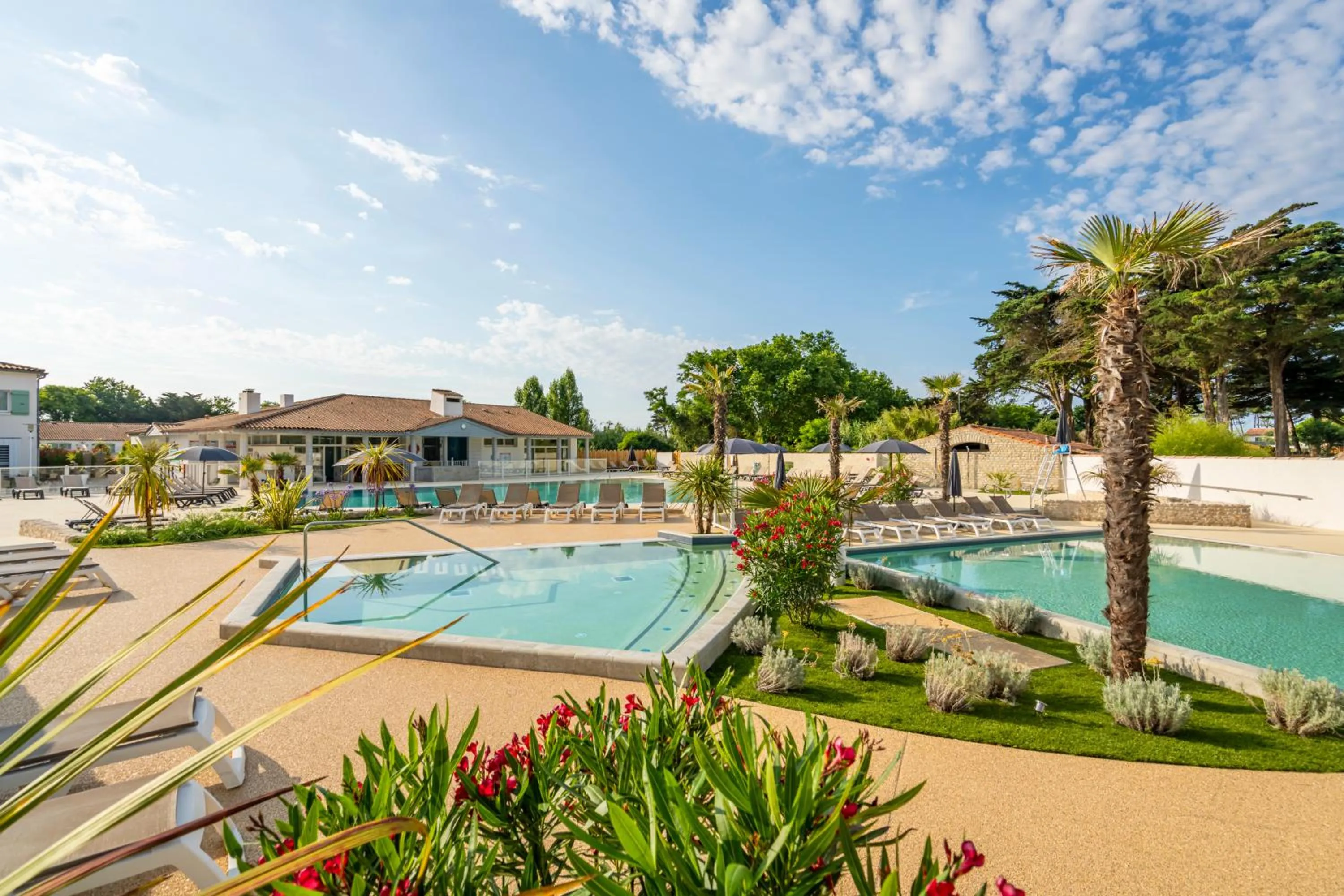 Swimming pool in Camping Les Grenettes