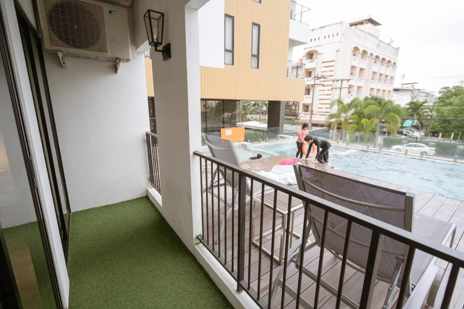 Balcony/Terrace in W3 Hotel