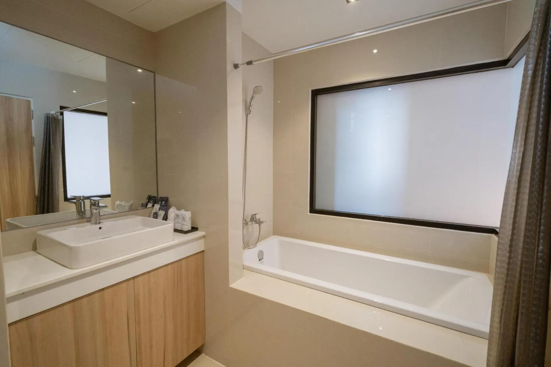 Bathroom in W3 Hotel