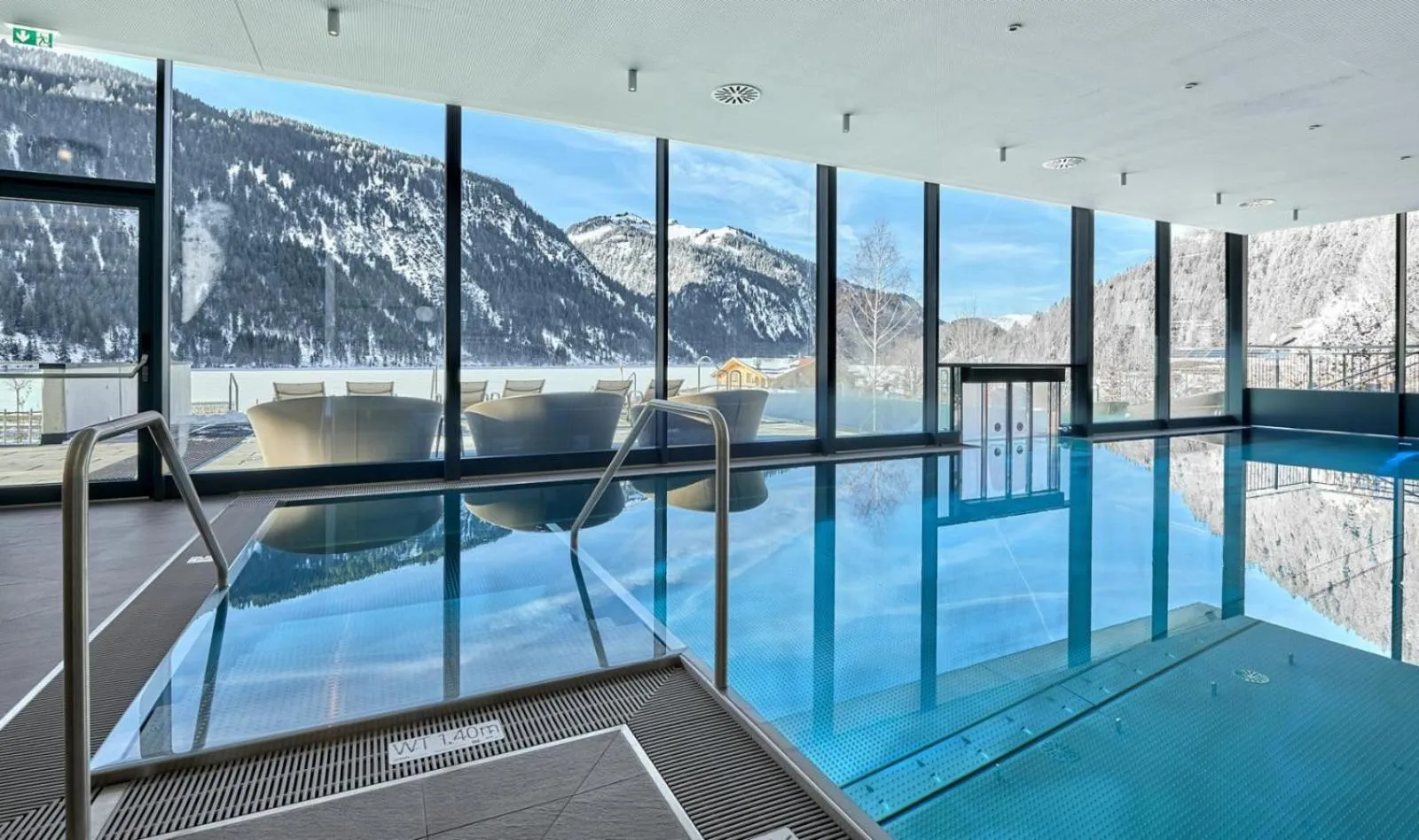 Swimming pool in haldensee - Naturerlebnis und Wellnesshotel