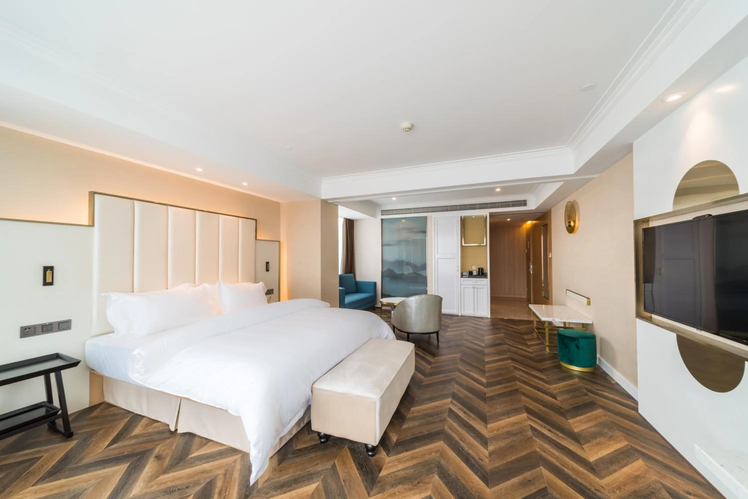 Photo of the whole room in Metropolo Jinjiang Wuhan Optics Valley Science and Technology Exhibition Center