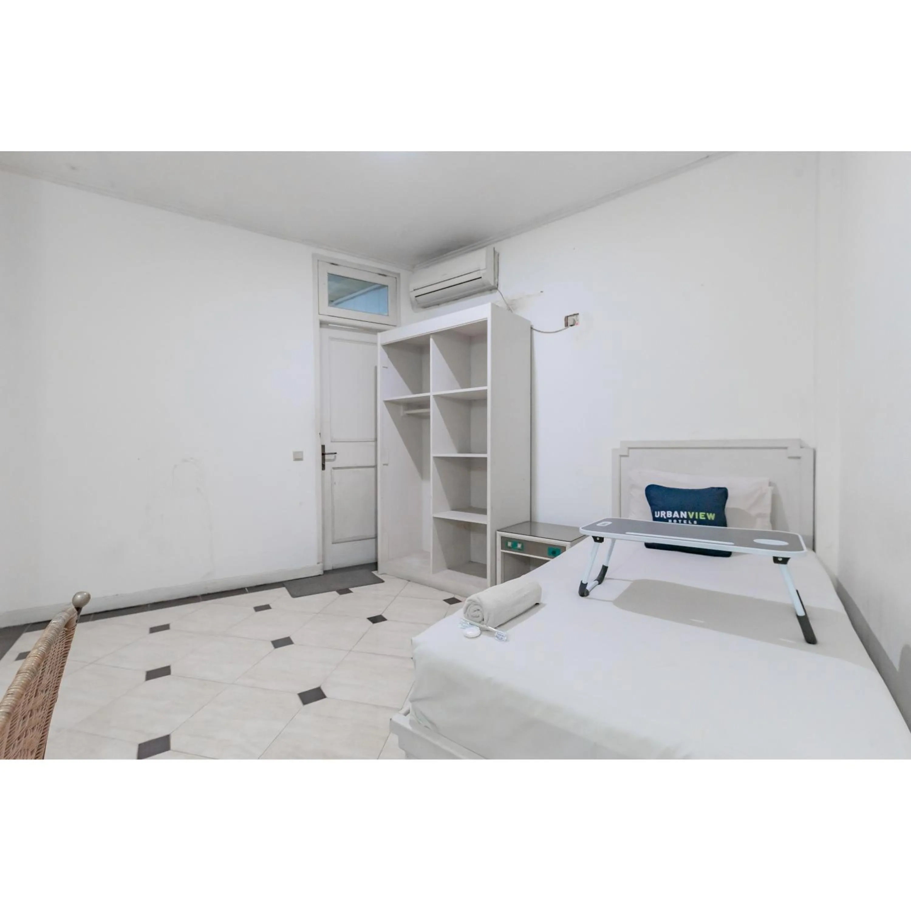 Bedroom, Bed in Urbanview Hotel Utari