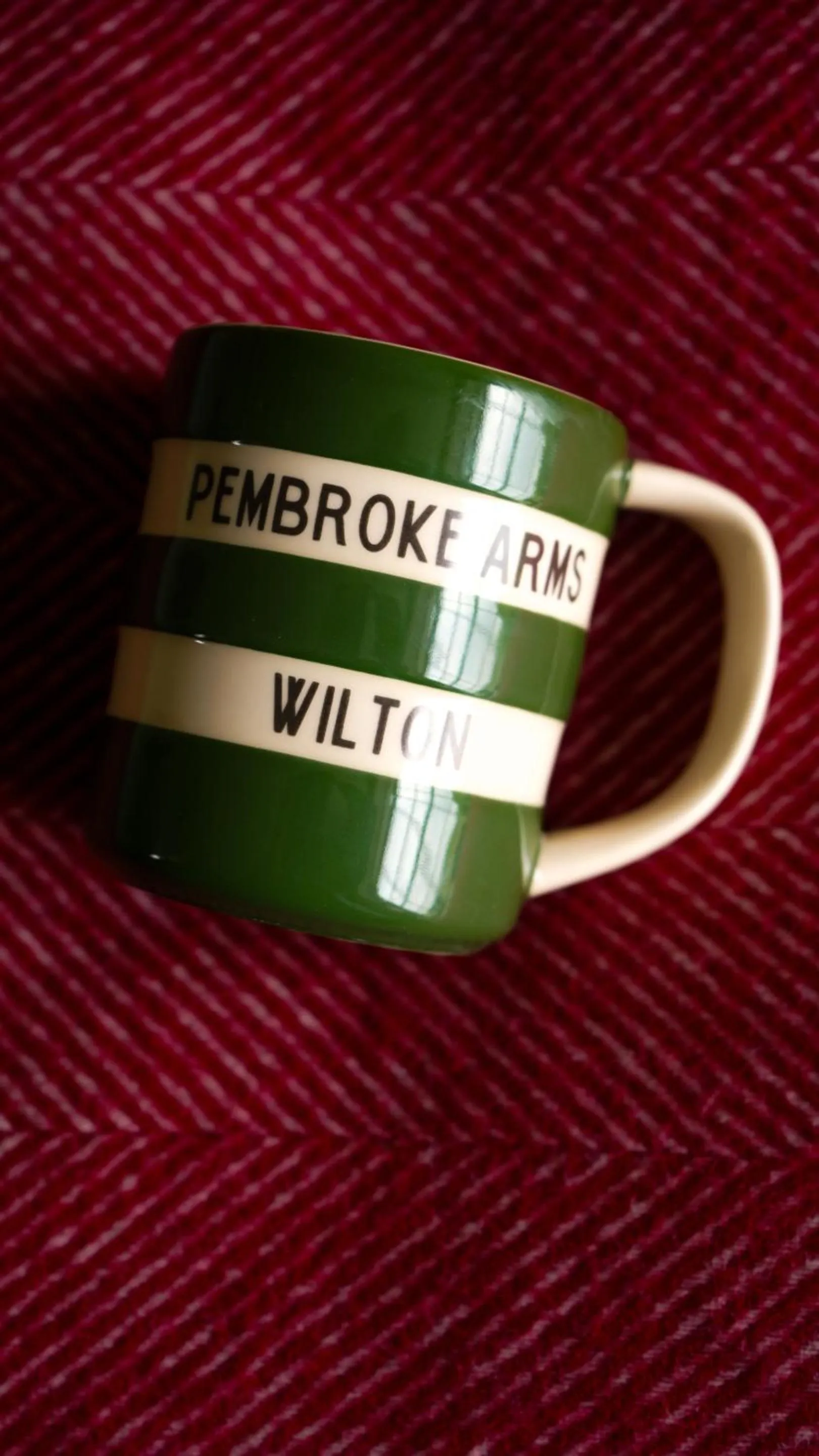 Bedroom in The Pembroke Arms