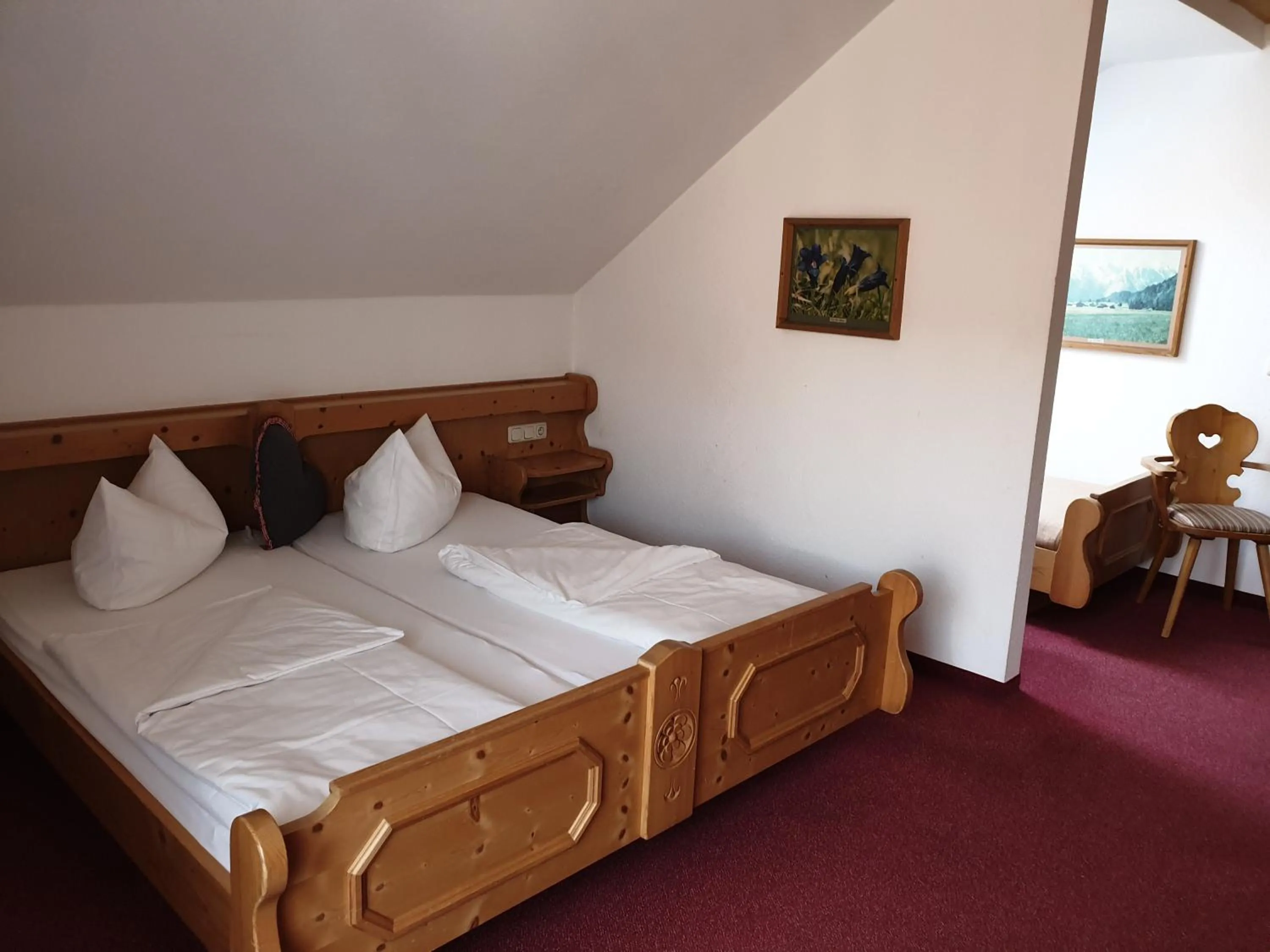 Bed in Landgasthof Kirchmayer