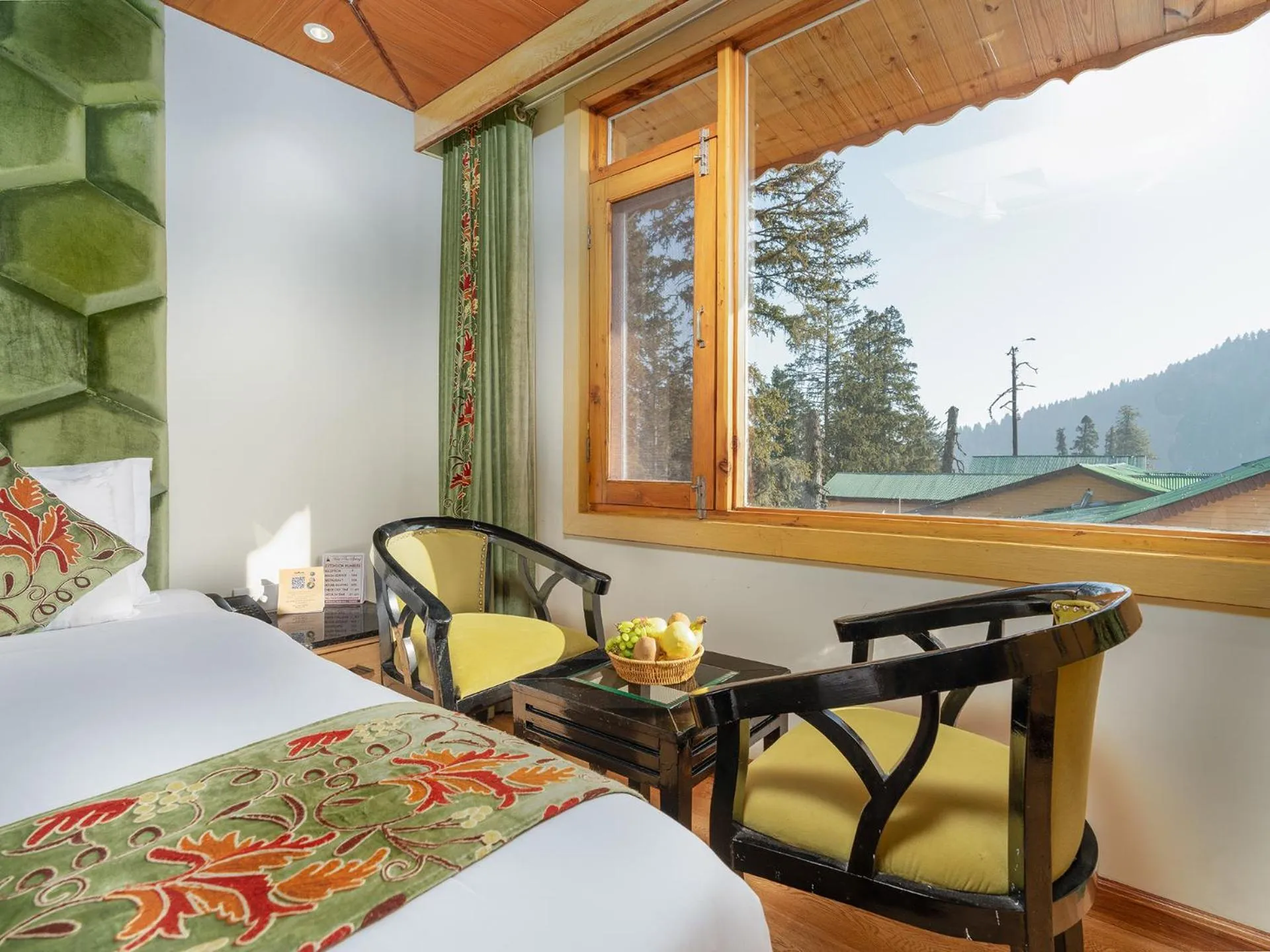 Bed in Hotel Pine Spring Gulmarg