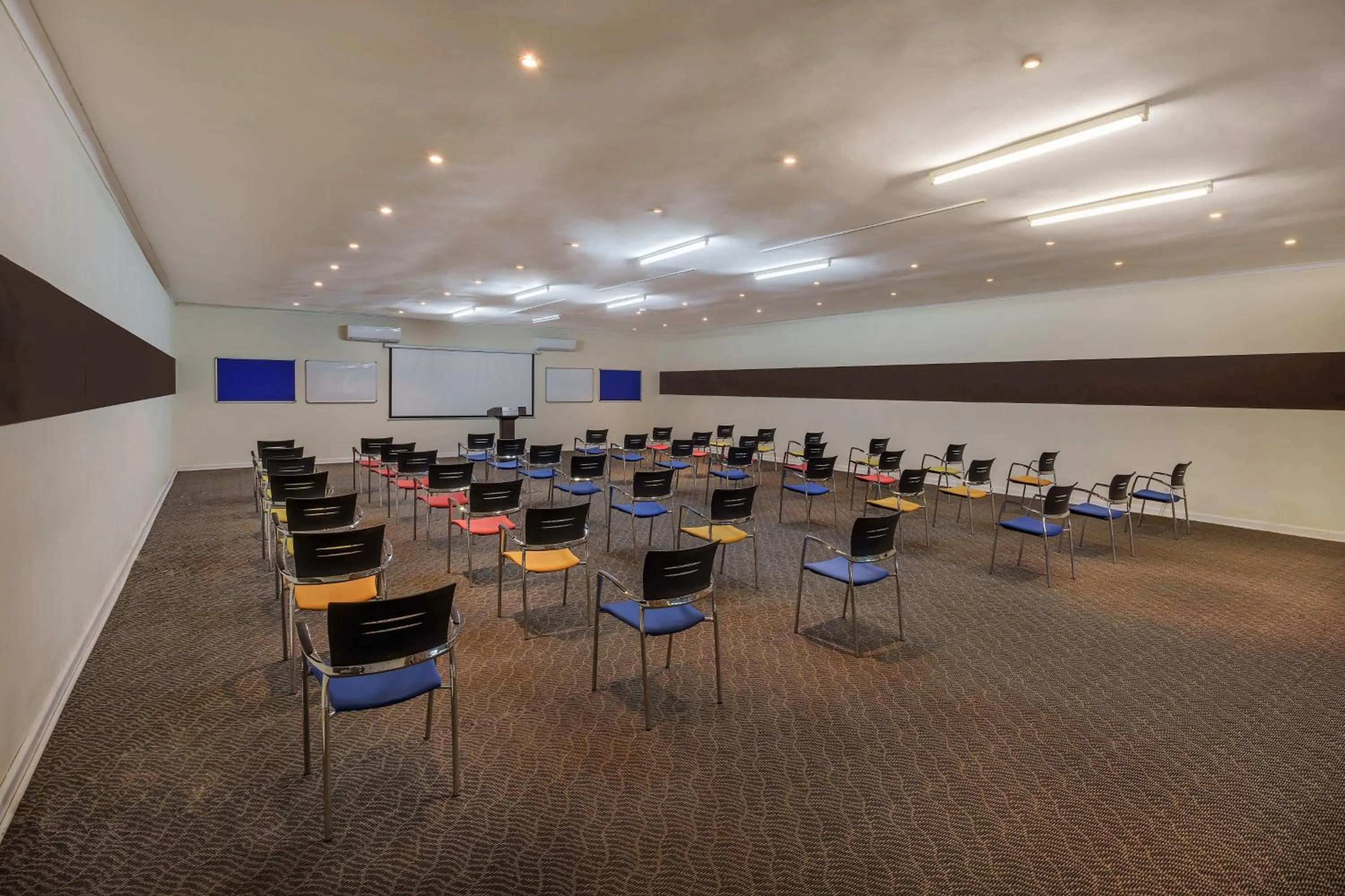 Meeting/conference room in Protea Hotel by Marriott Lusaka Safari Lodge
