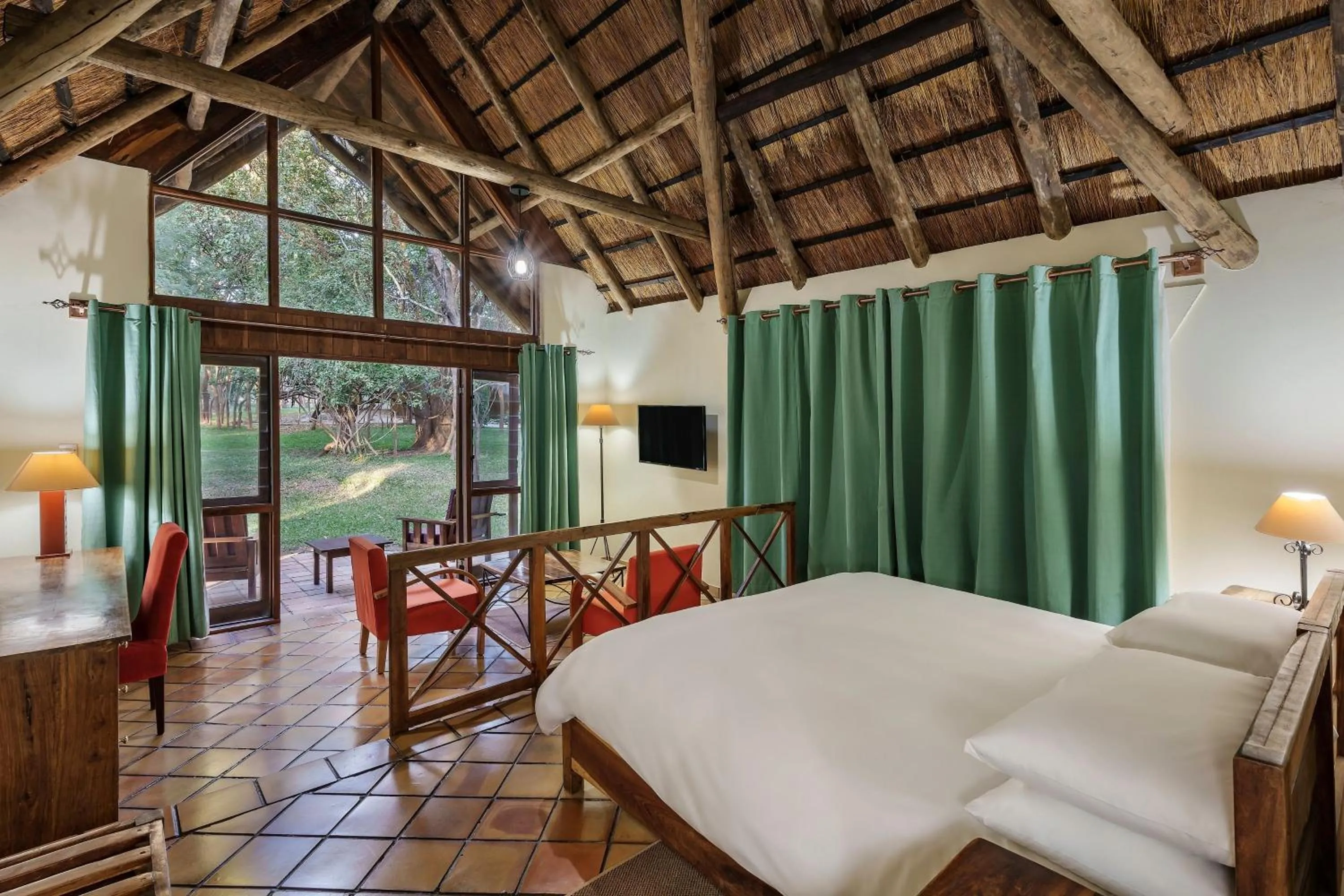 Photo of the whole room, Bed in Protea Hotel by Marriott Lusaka Safari Lodge
