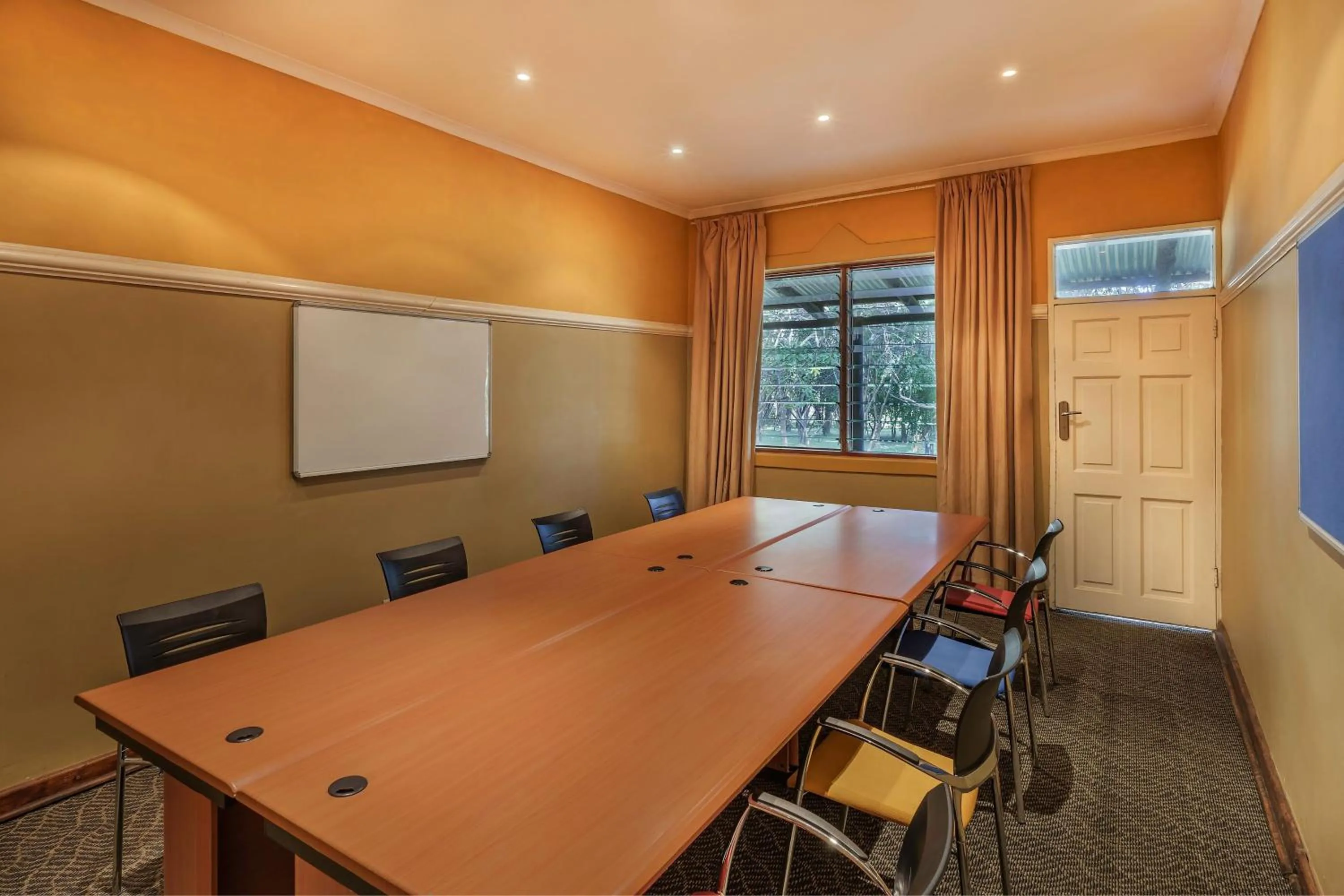 Meeting/conference room in Protea Hotel by Marriott Lusaka Safari Lodge