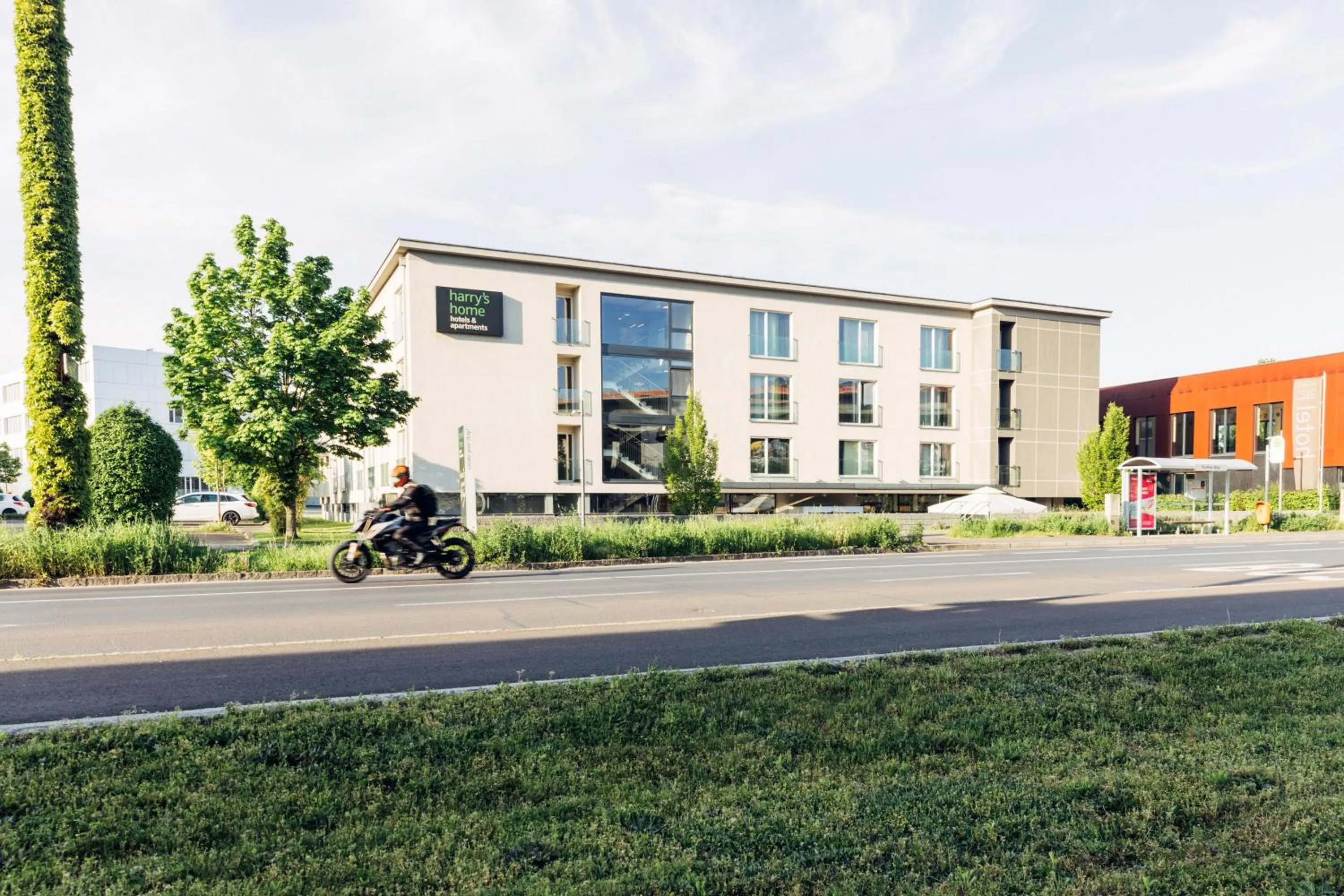 Property building in harry's home Linz-Urfahr hotel & apartments