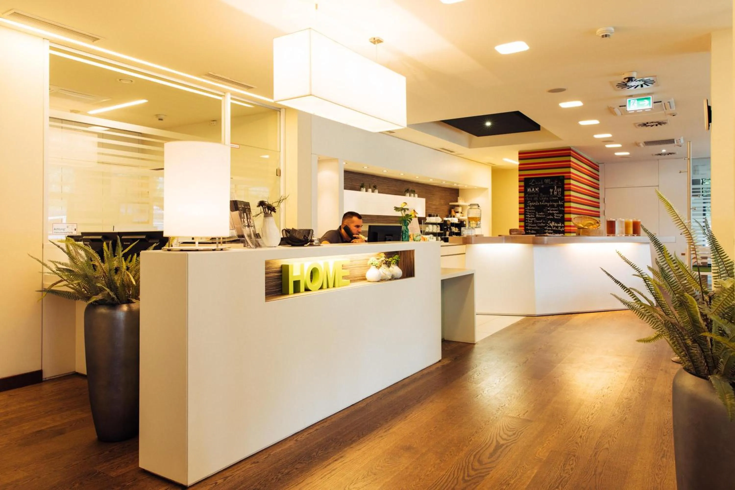 Lobby or reception in harry's home Linz-Urfahr hotel & apartments