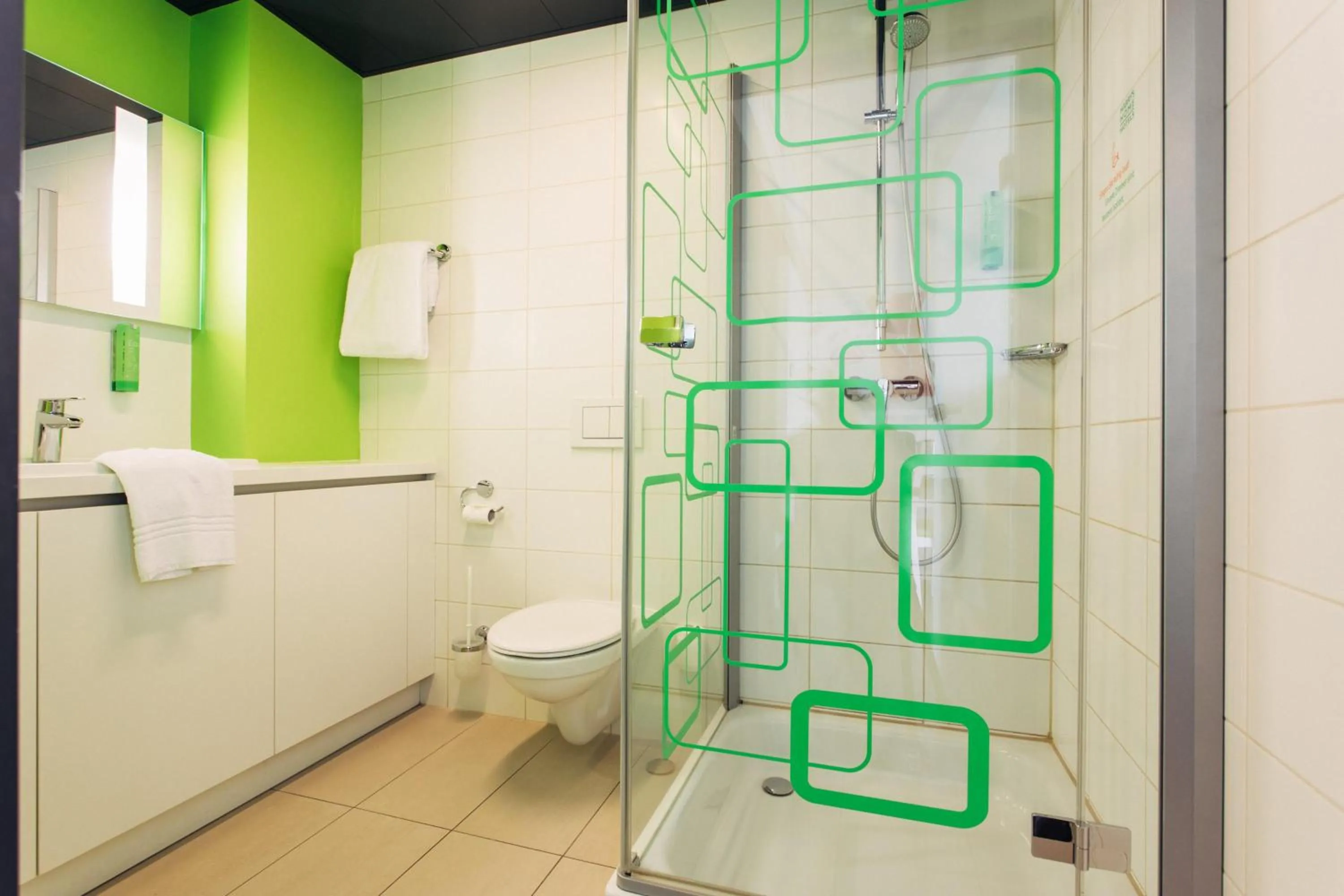 Bathroom in harry's home Linz-Urfahr hotel & apartments