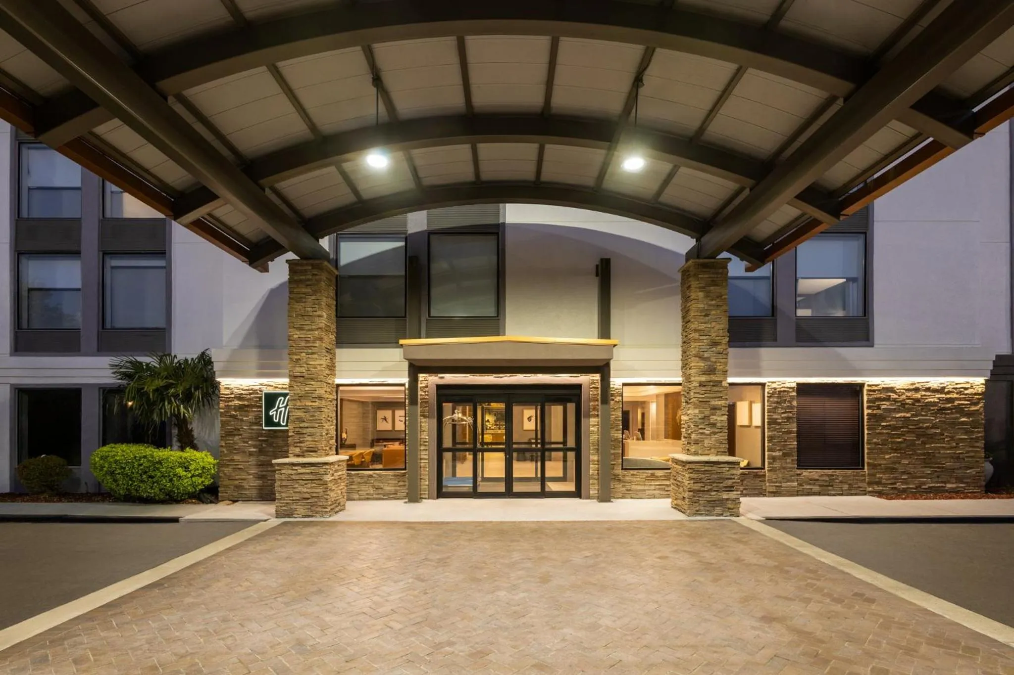 Property building in Holiday Inn & Suites Columbia NE - Ft Jackson Area by IHG