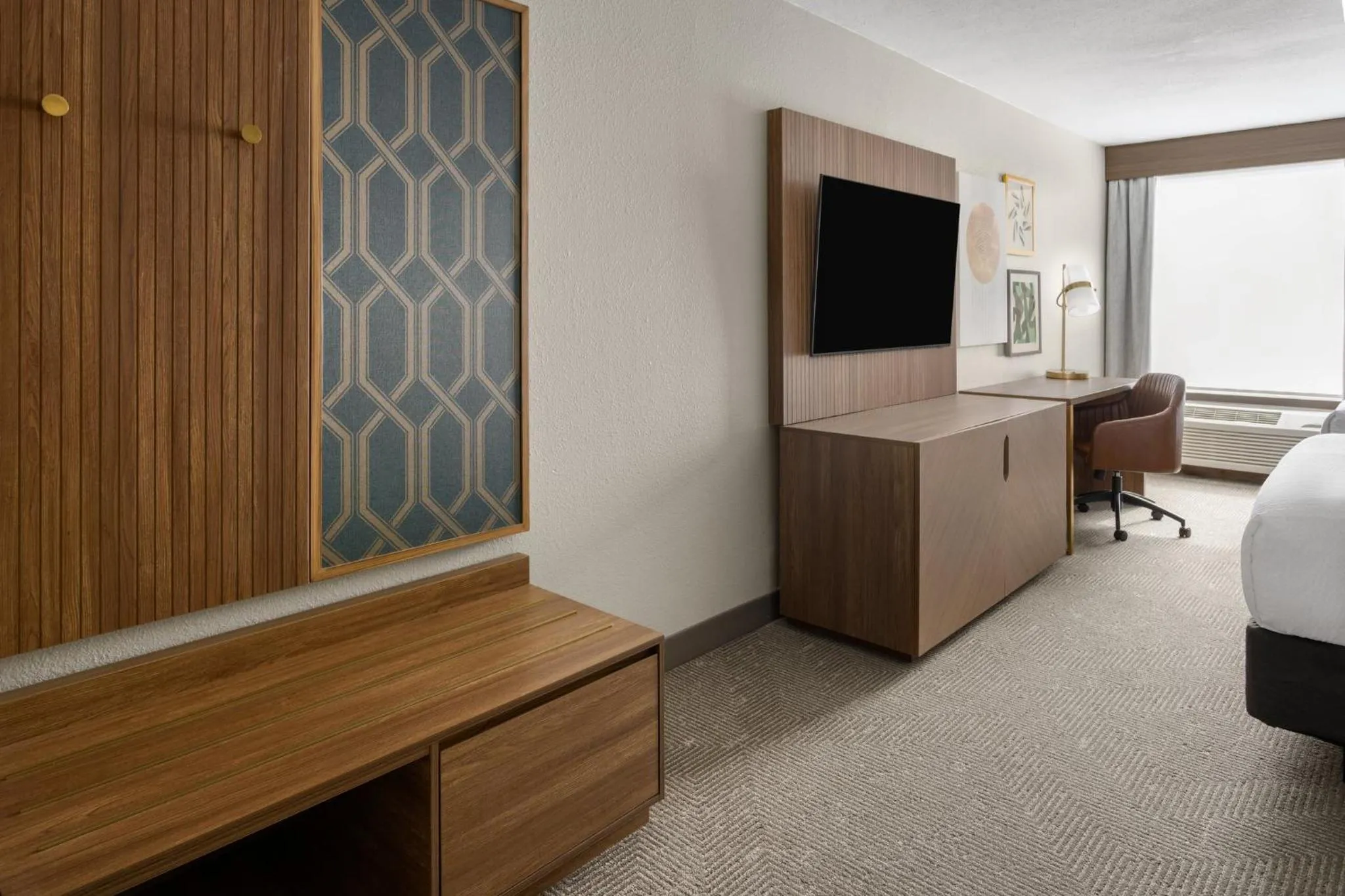 Photo of the whole room, Bed in Holiday Inn & Suites Columbia NE - Ft Jackson Area by IHG