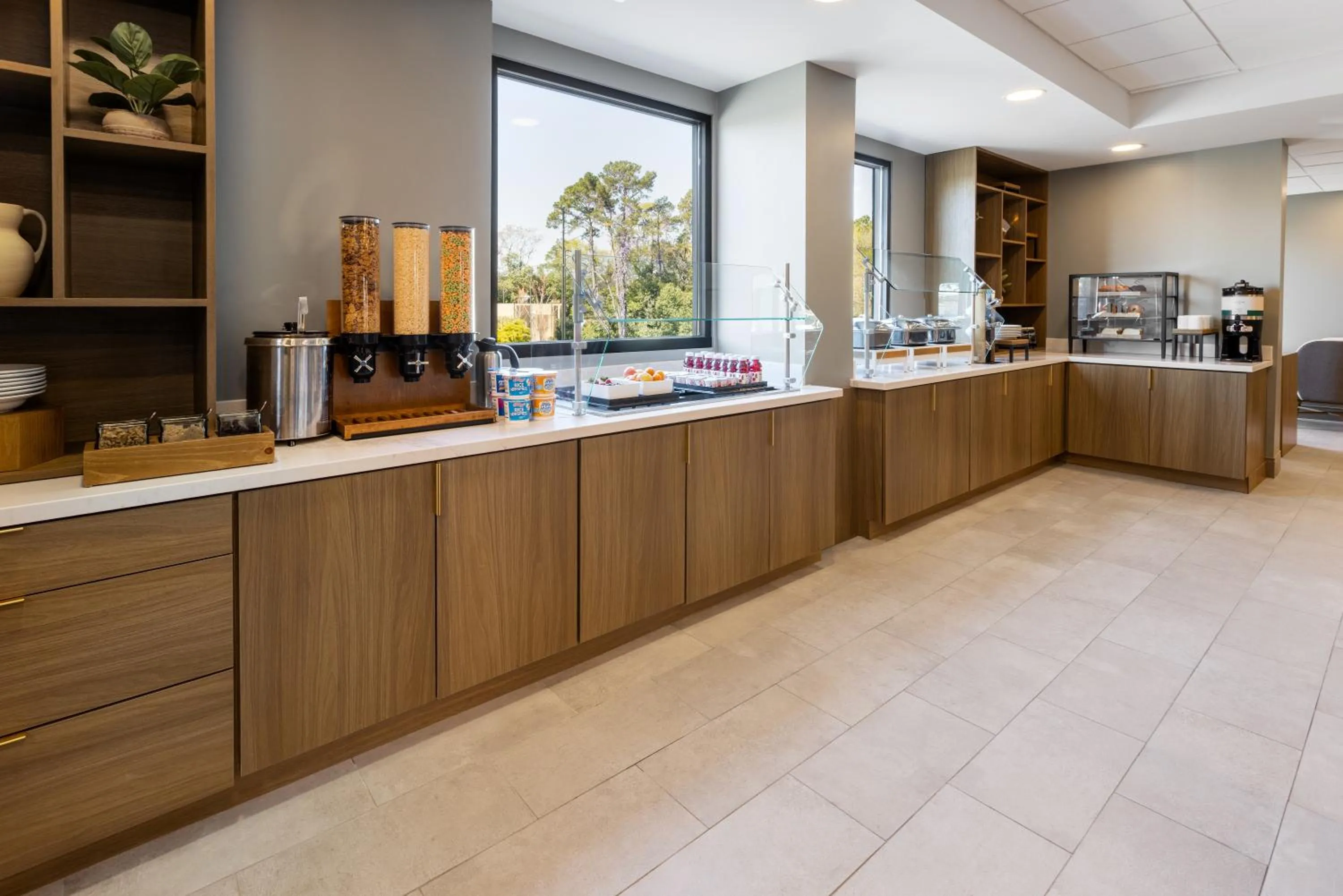 Buffet breakfast in Holiday Inn & Suites Columbia NE - Ft Jackson Area by IHG