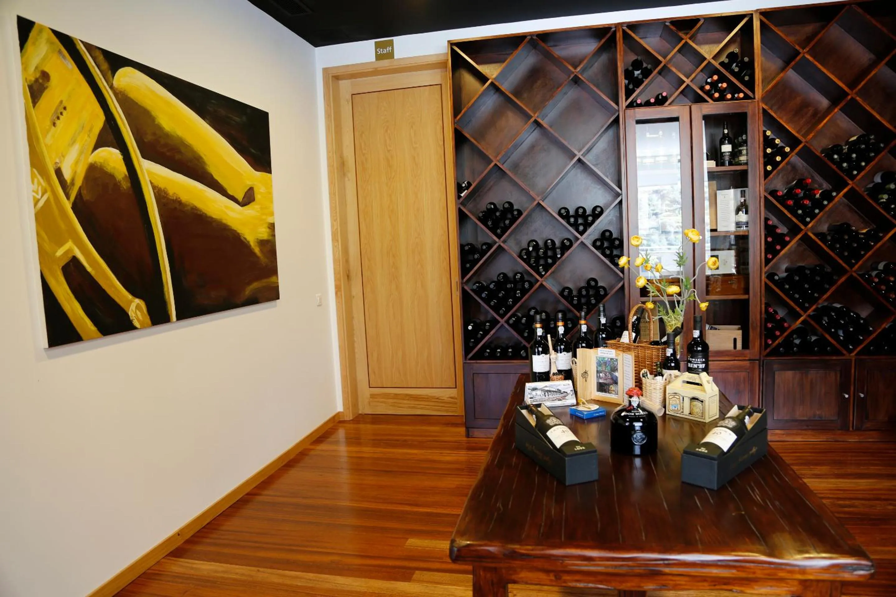 On-site shops in LBV House Hotel