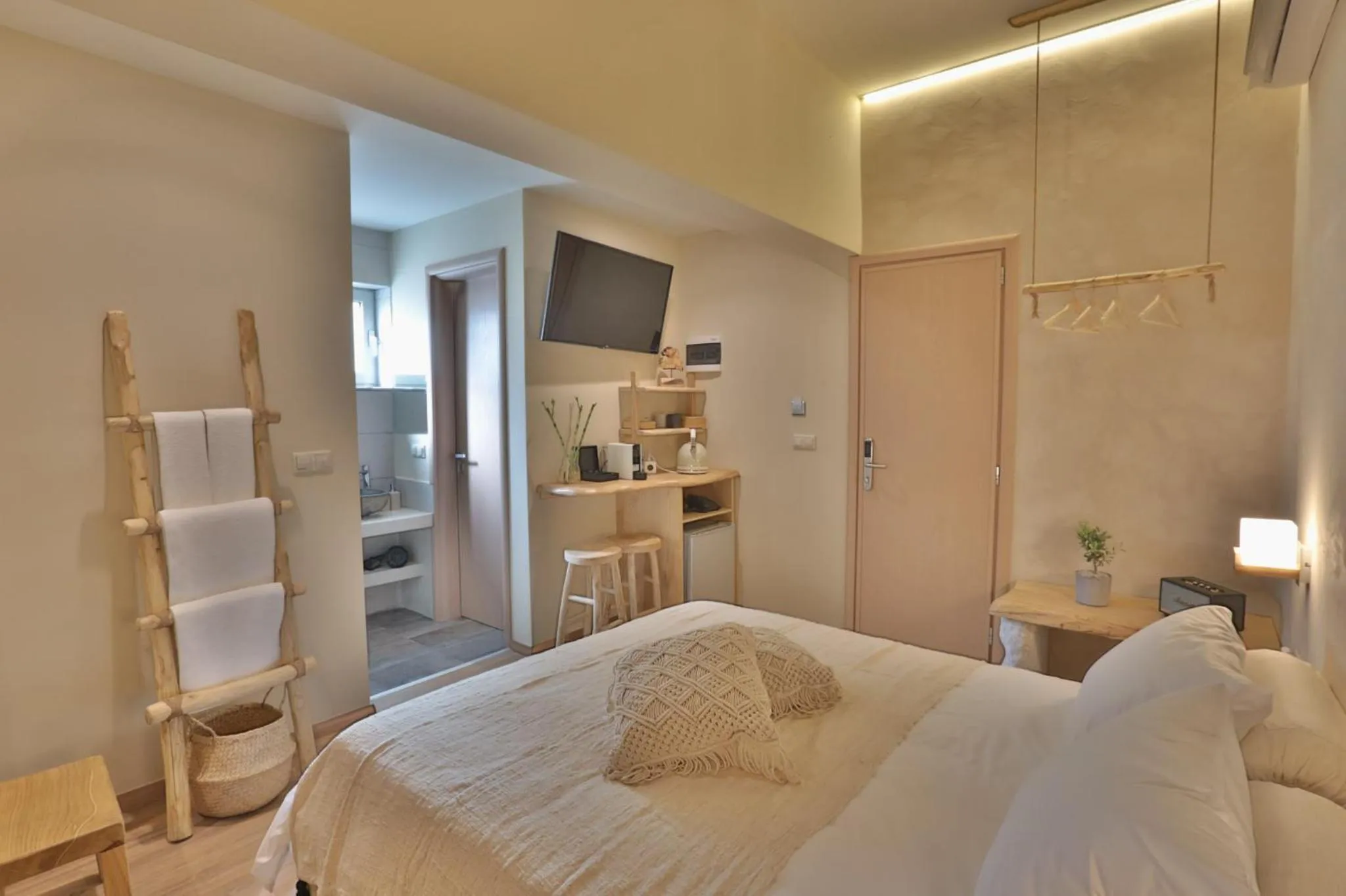 Bed in Ederlezi Boutique Hotel