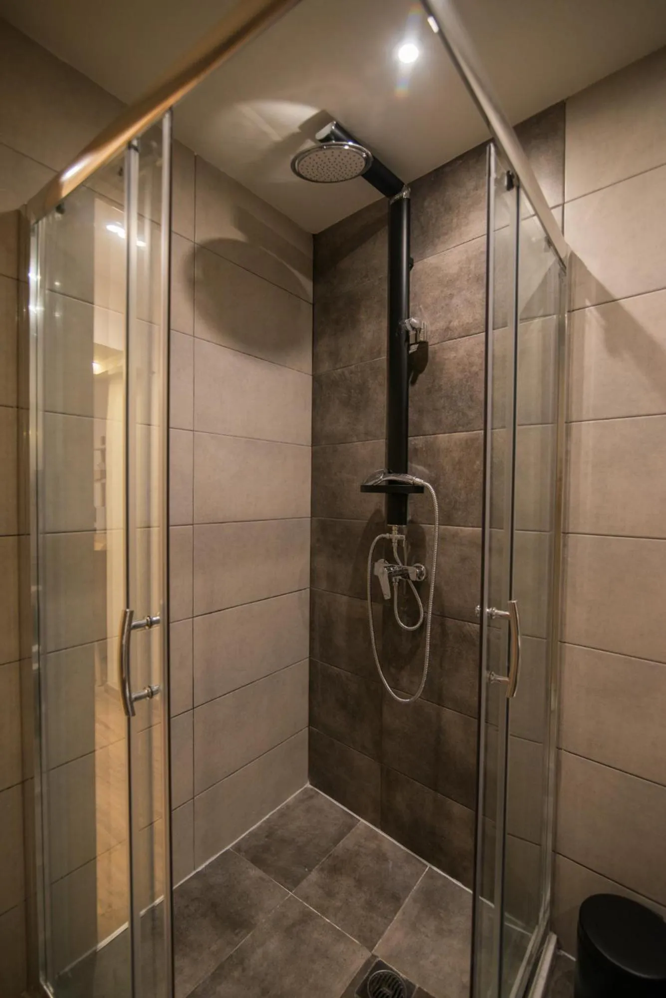 Shower in Ederlezi Boutique Hotel