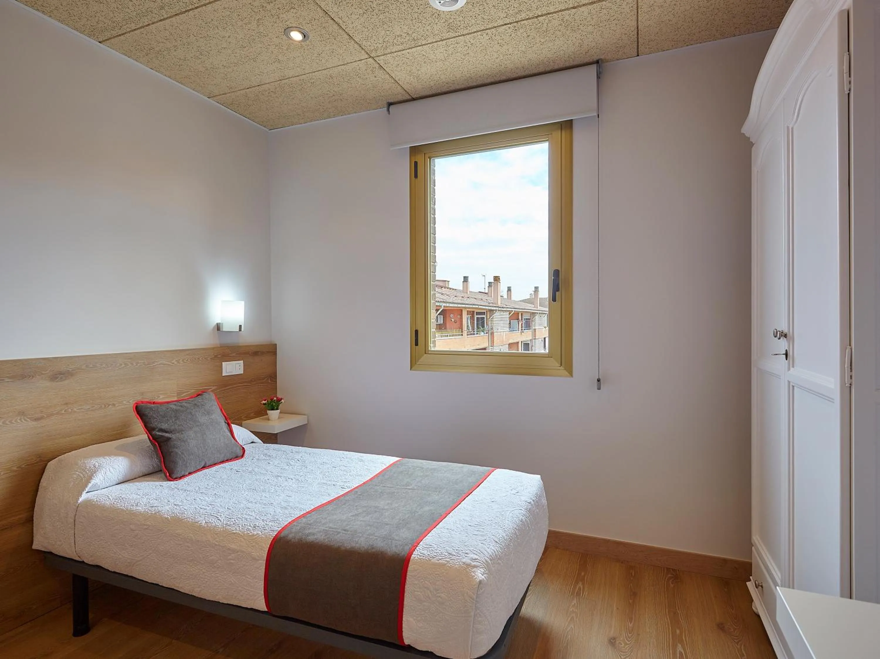 Bedroom, Bed in Hostal Nobadis