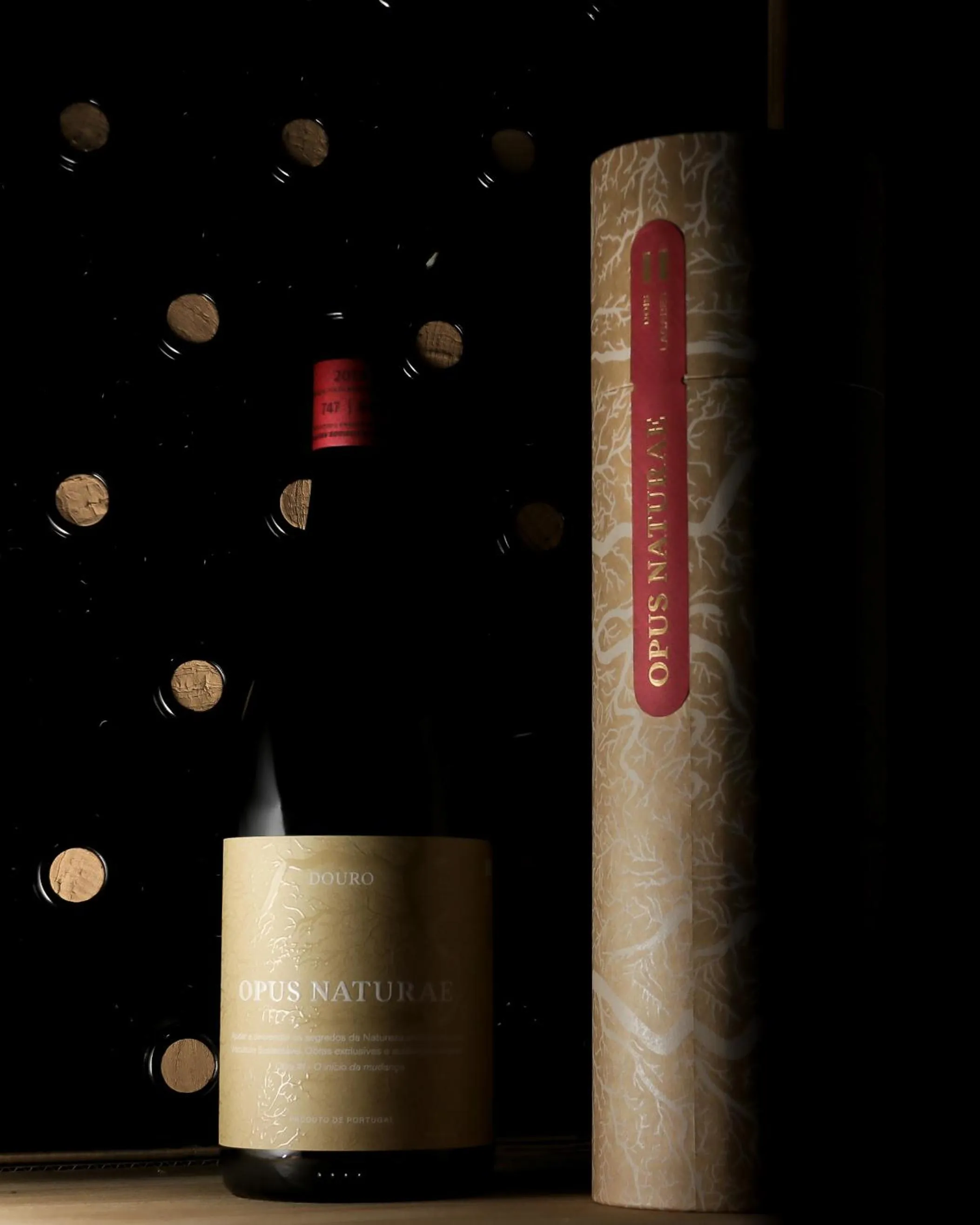 Drinks in Dois Lagares House