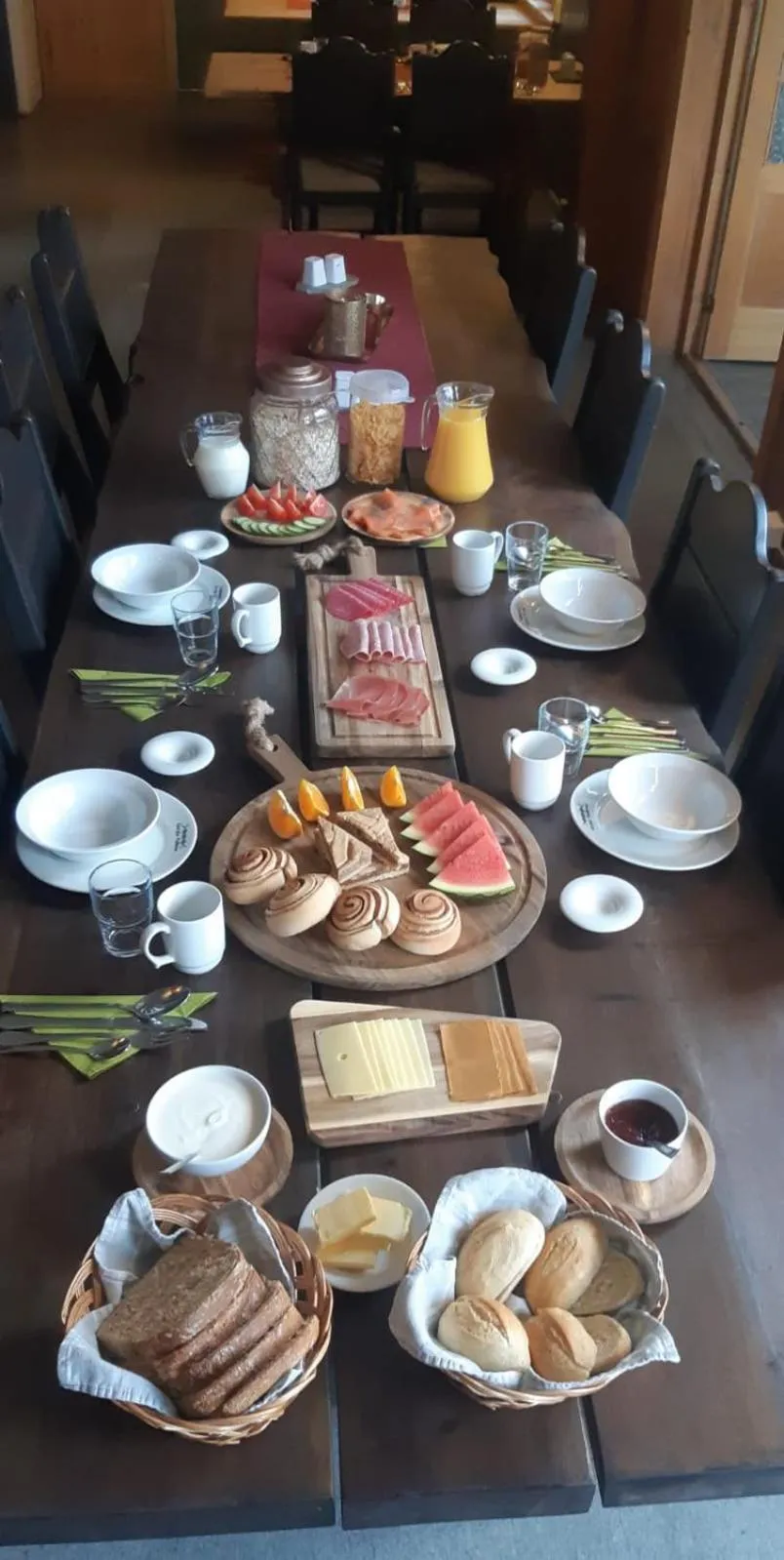 Breakfast in Gargia Lodge