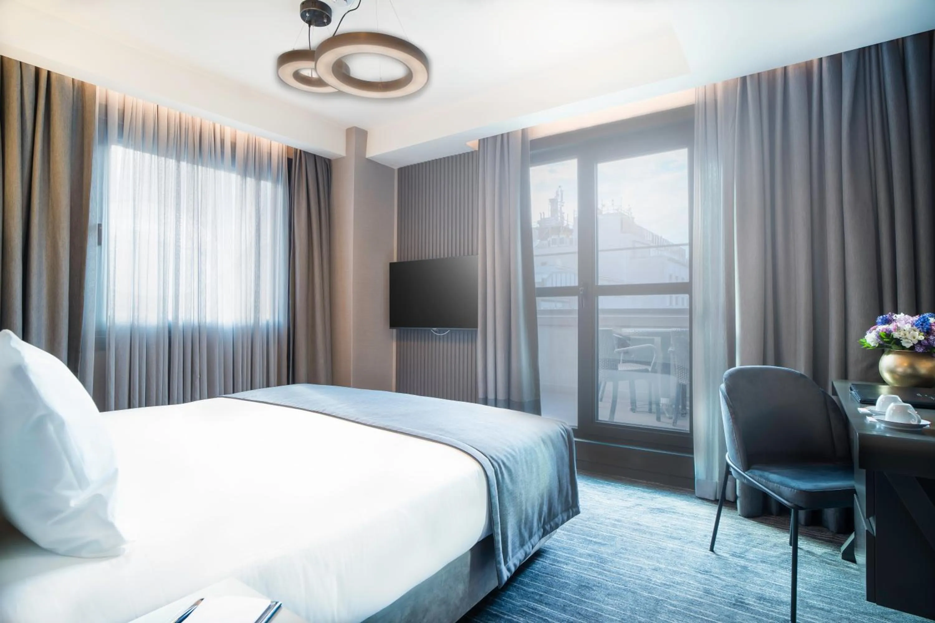 Suite with Terrace in Arts Hotel Taksim