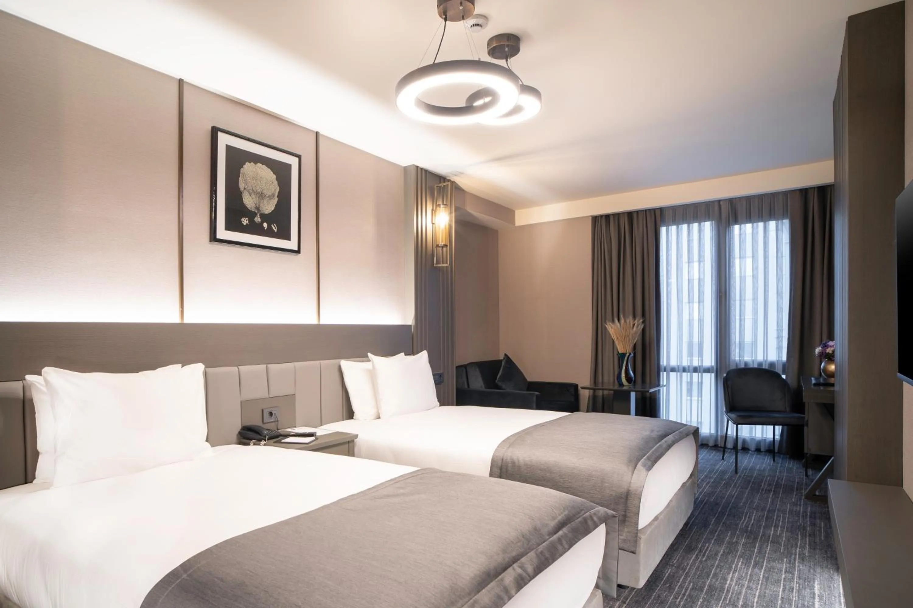 Standard Twin Room in Arts Hotel Taksim