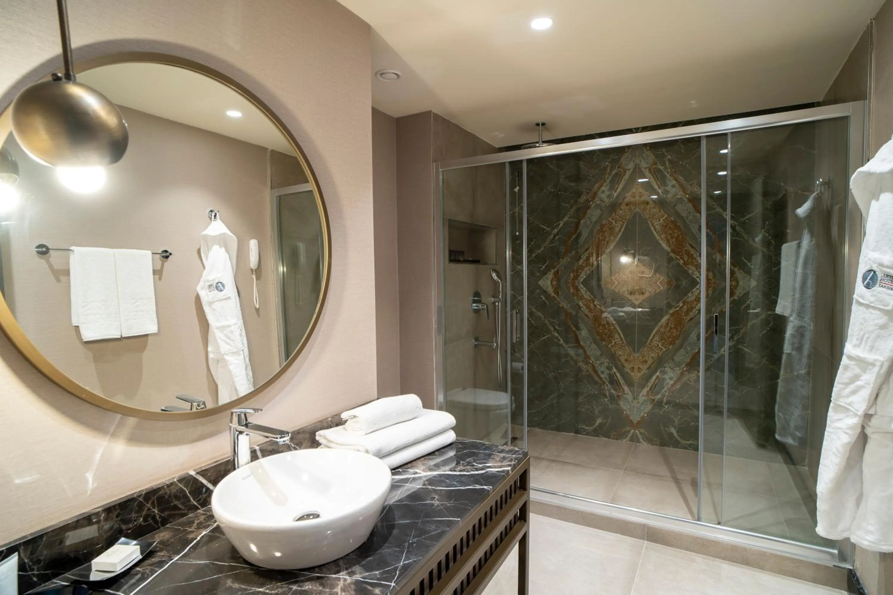 Bathroom in Arts Hotel Taksim
