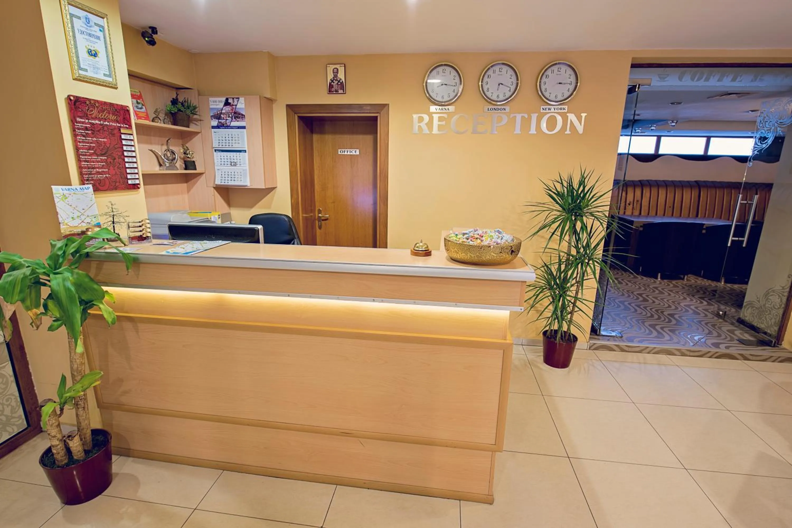 Lobby or reception in Victoria Hotel