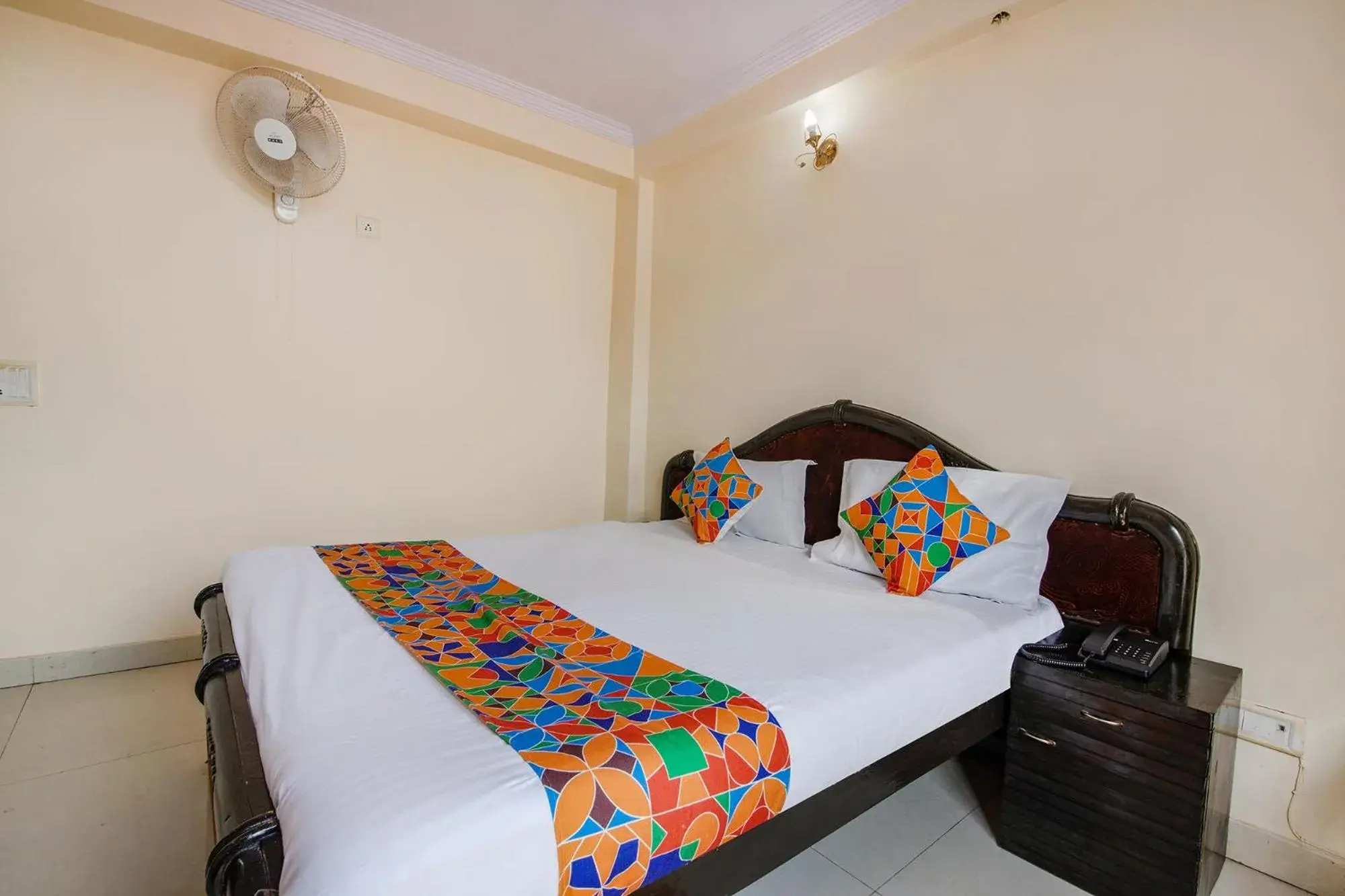 Deluxe Room - single occupancy in FabExpress Sapphire Deluxe Room - single occupancy in FabExpress Sapphire