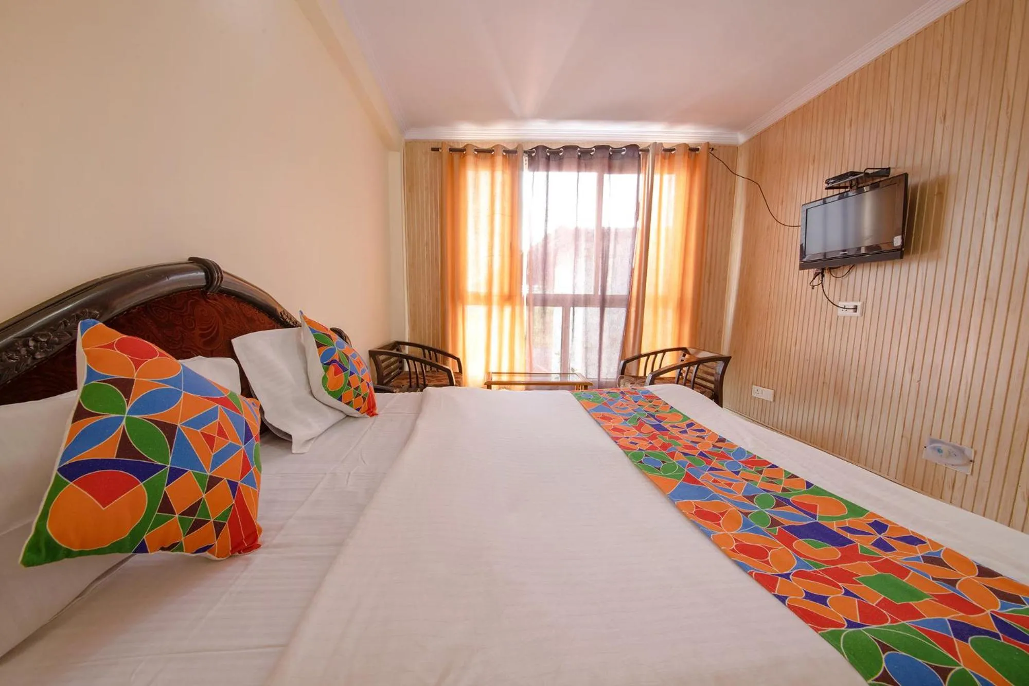 Bed in FabHotel Sapphire