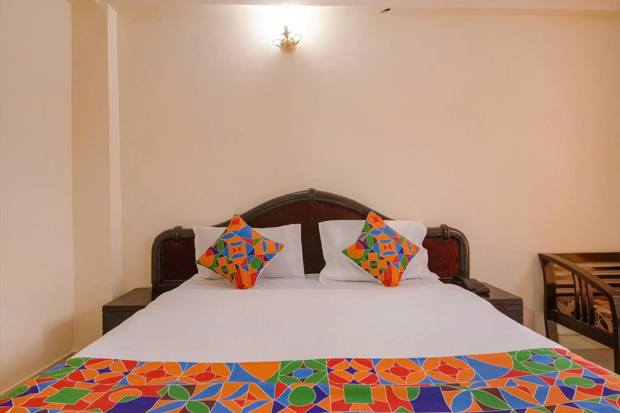 Bed in FabHotel Sapphire