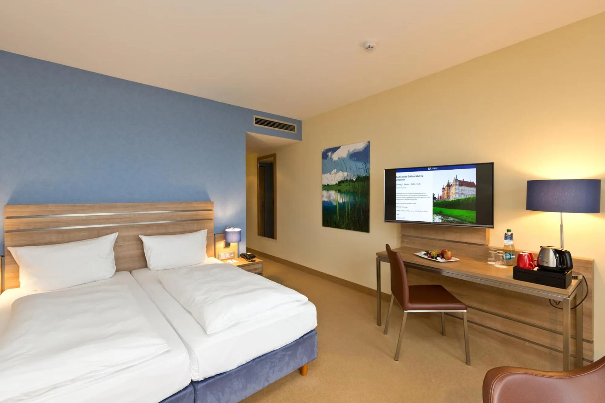 Photo of the whole room, Bed in Seehotel Fleesensee