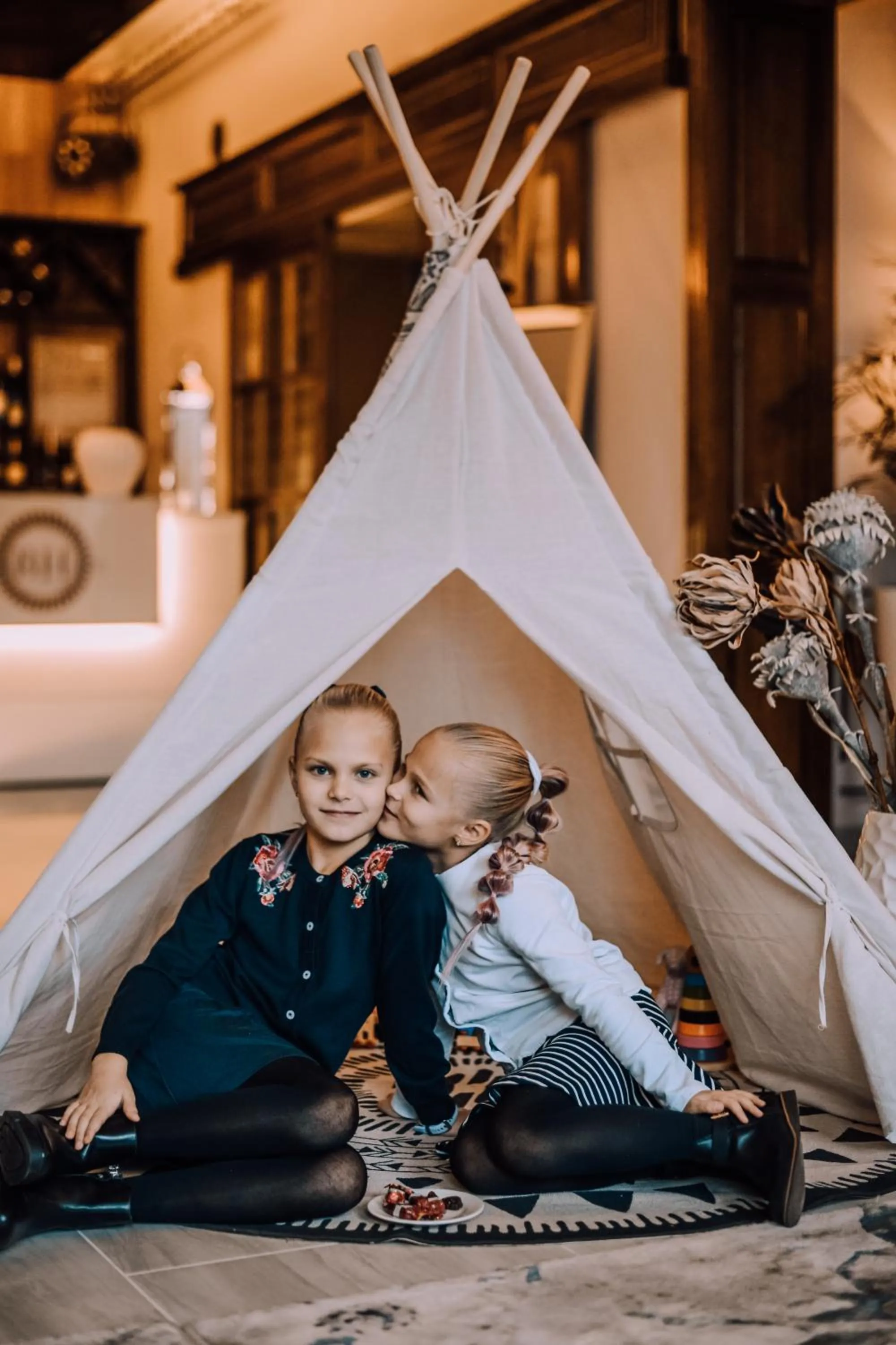 Lobby or reception in Bahnhofs hotel