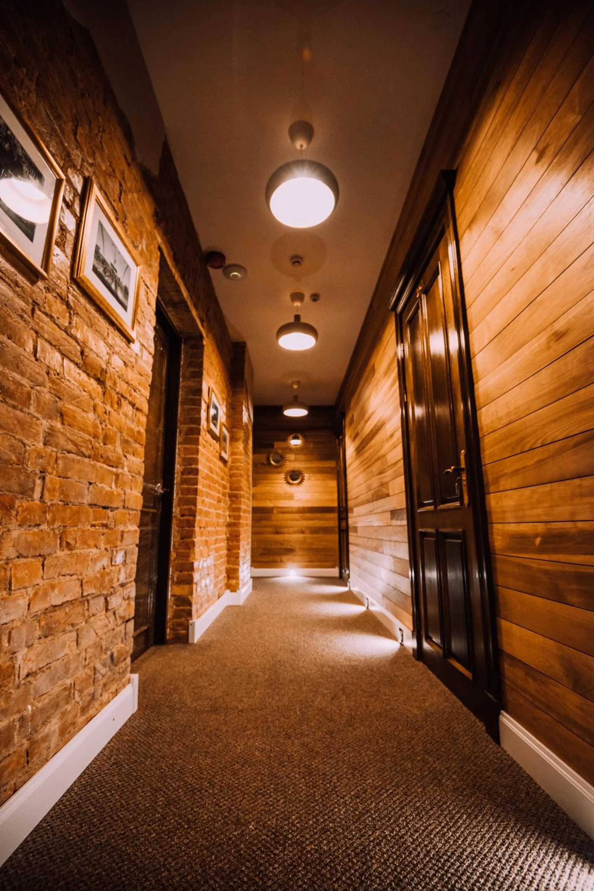 Facade/entrance in Bahnhofs hotel