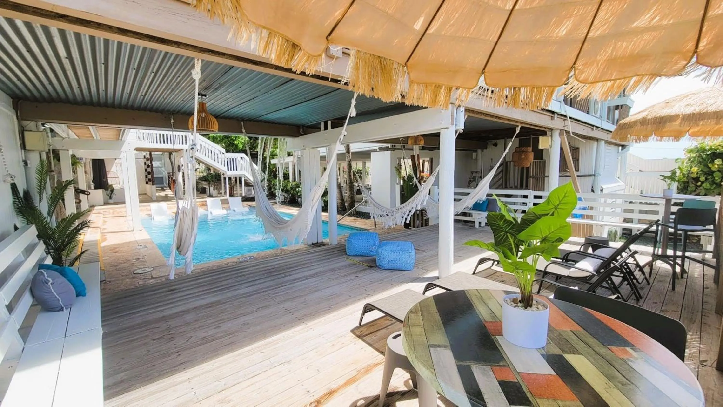 Patio in La Jamaca - An Island Vibe Hotel