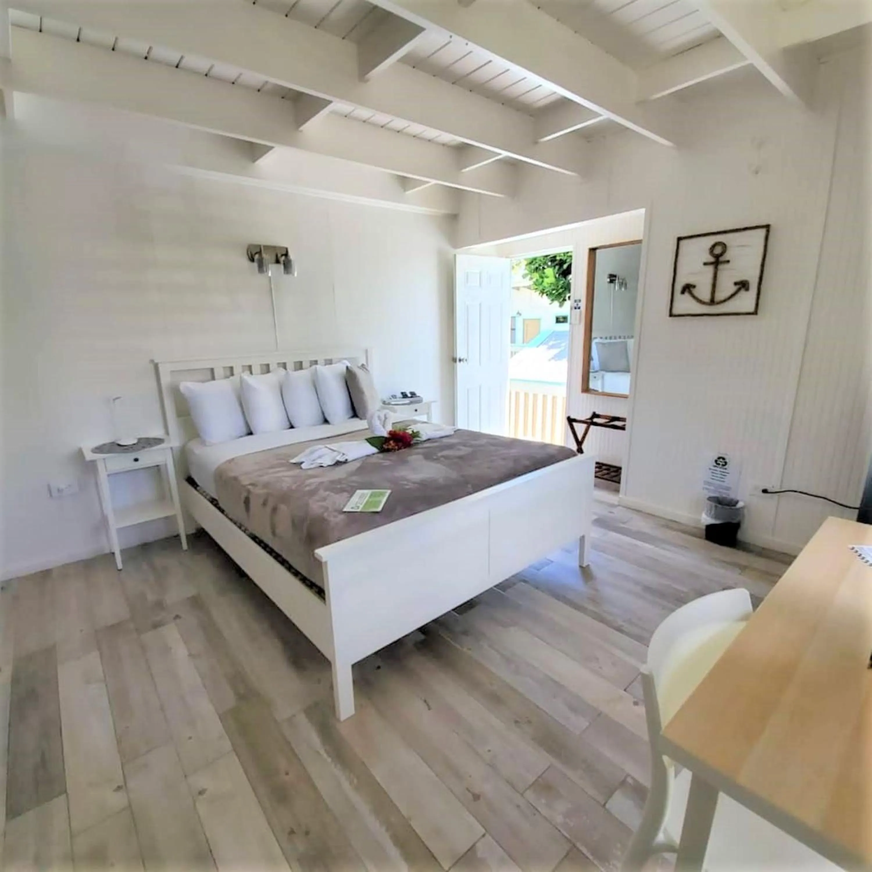 Bedroom, Bed in La Jamaca - An Island Vibe Hotel