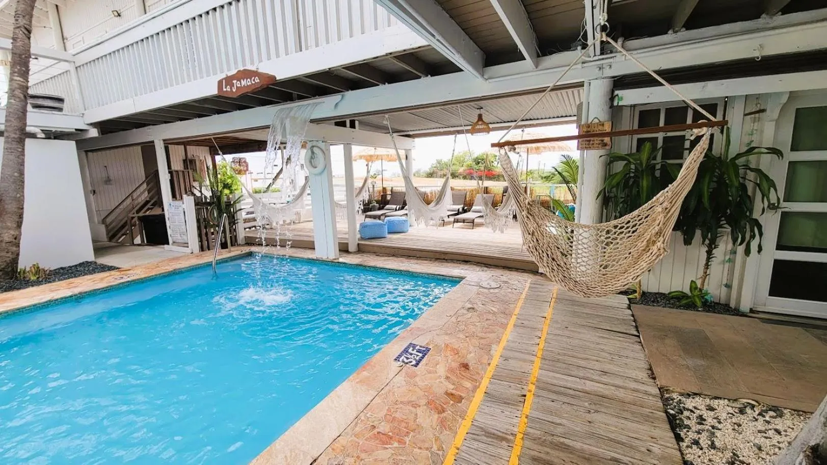 Day in La Jamaca - An Island Vibe Hotel