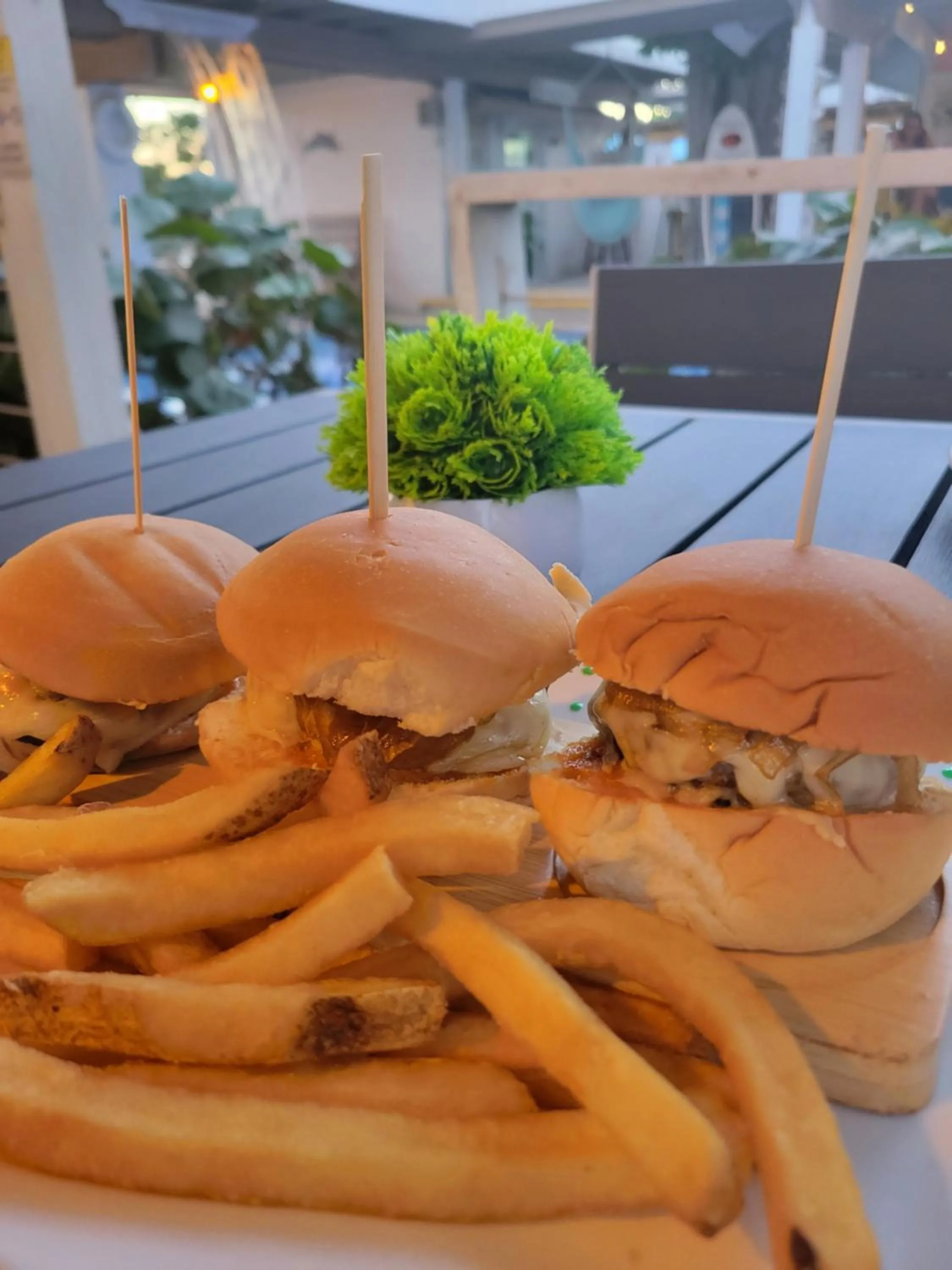 Restaurant/places to eat in La Jamaca - An Island Vibe Hotel