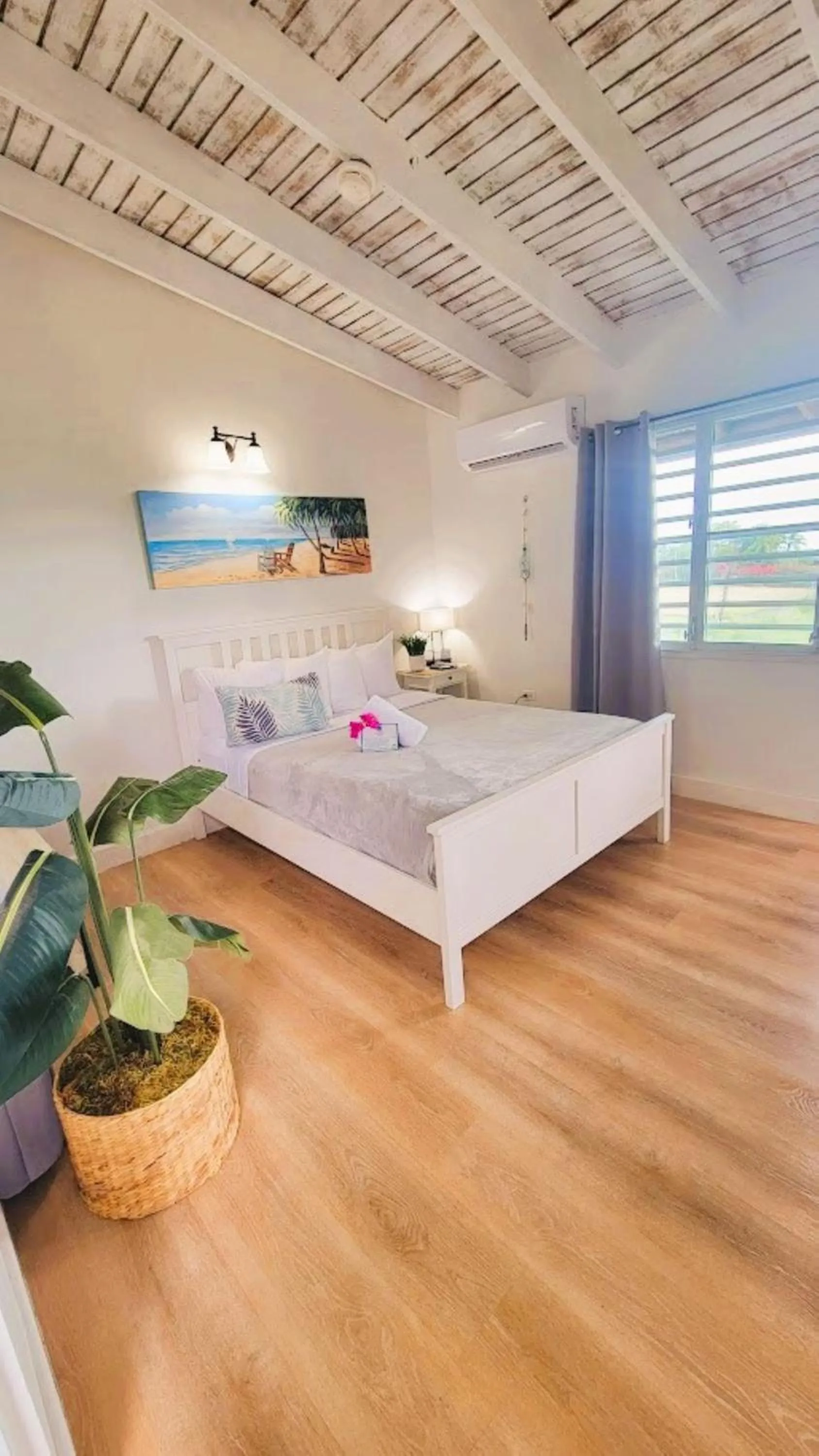 Bedroom, Bed in La Jamaca - An Island Vibe Hotel