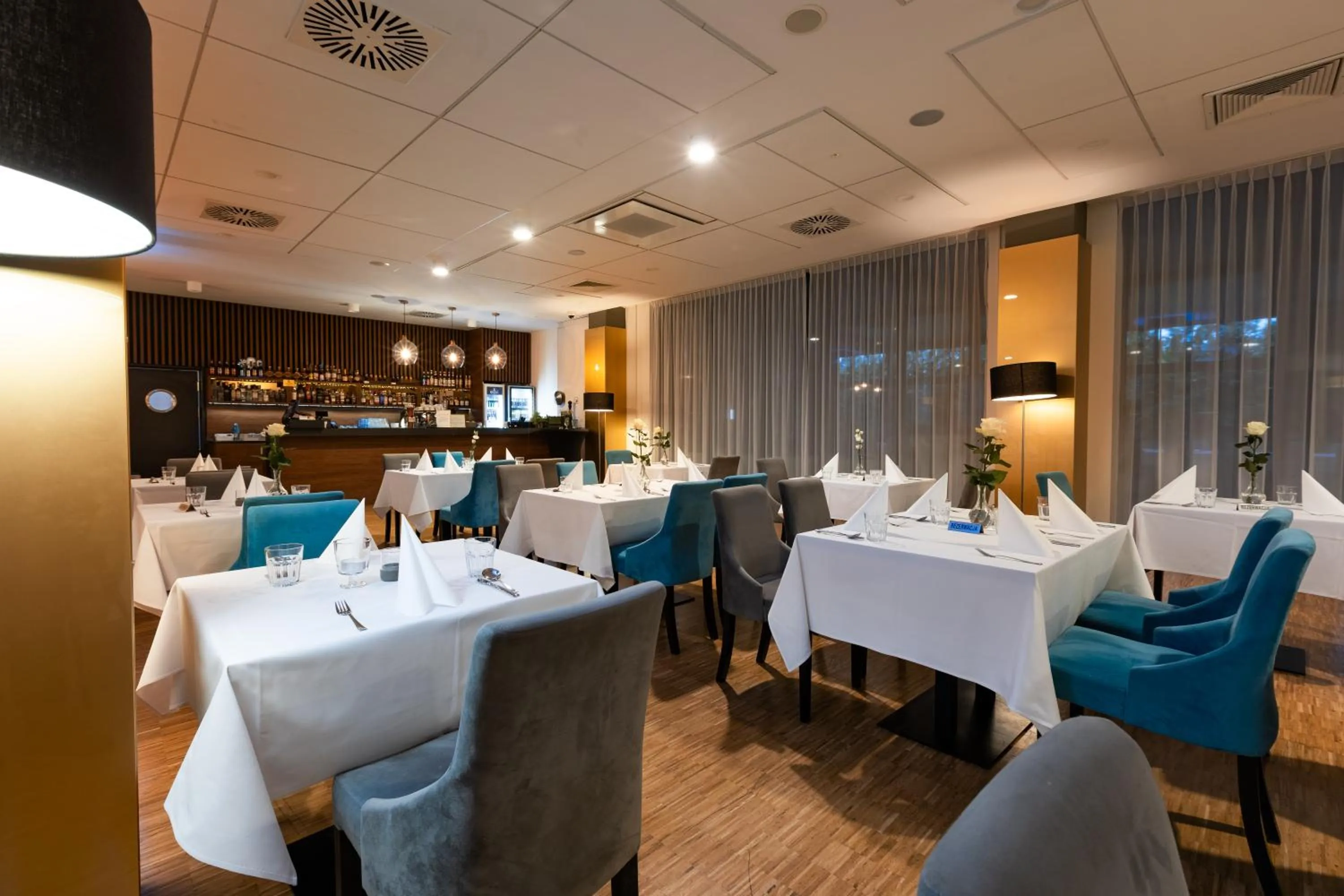 Restaurant/places to eat in Aparthotel Termy Uniejów