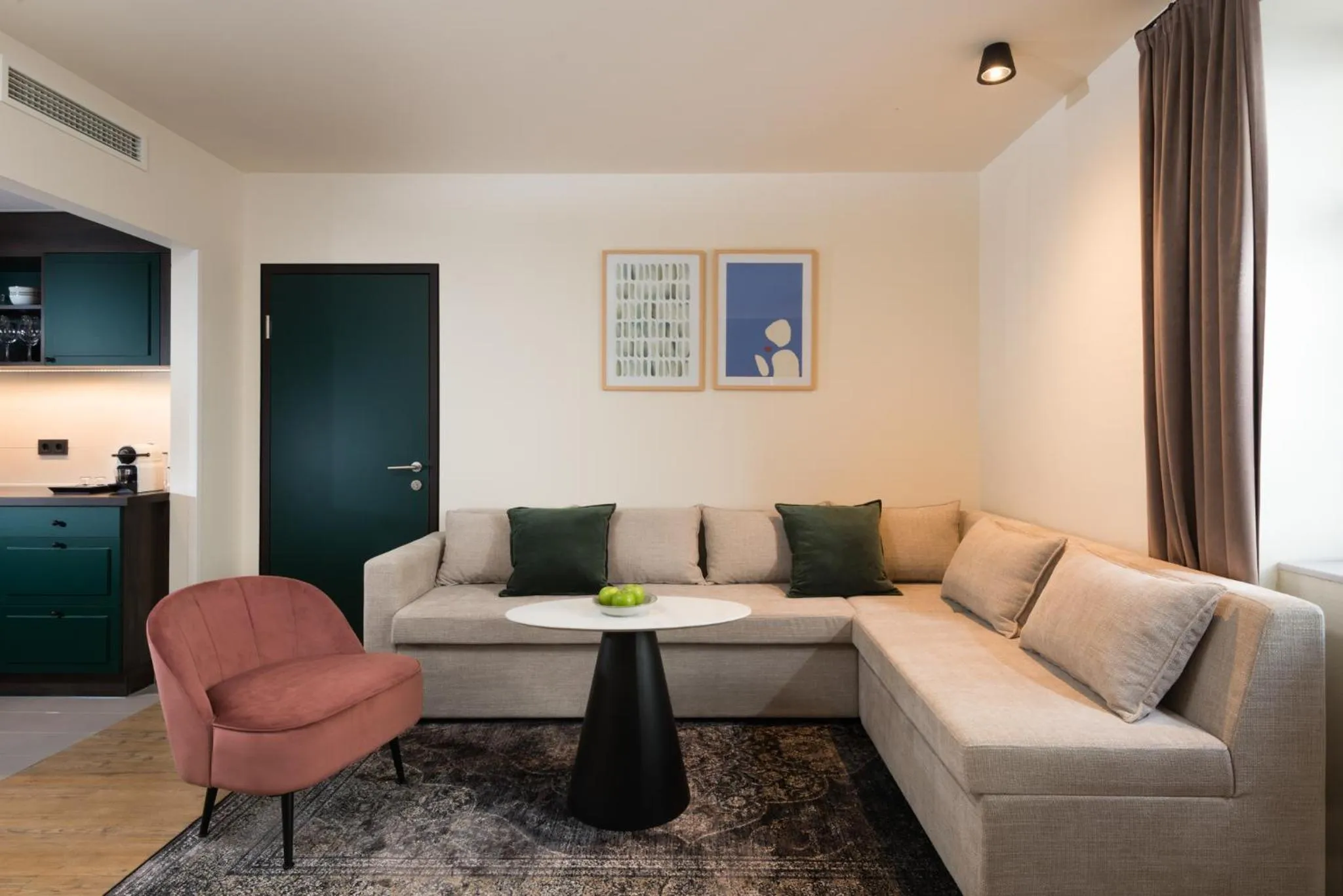 Living room in master Mirabell