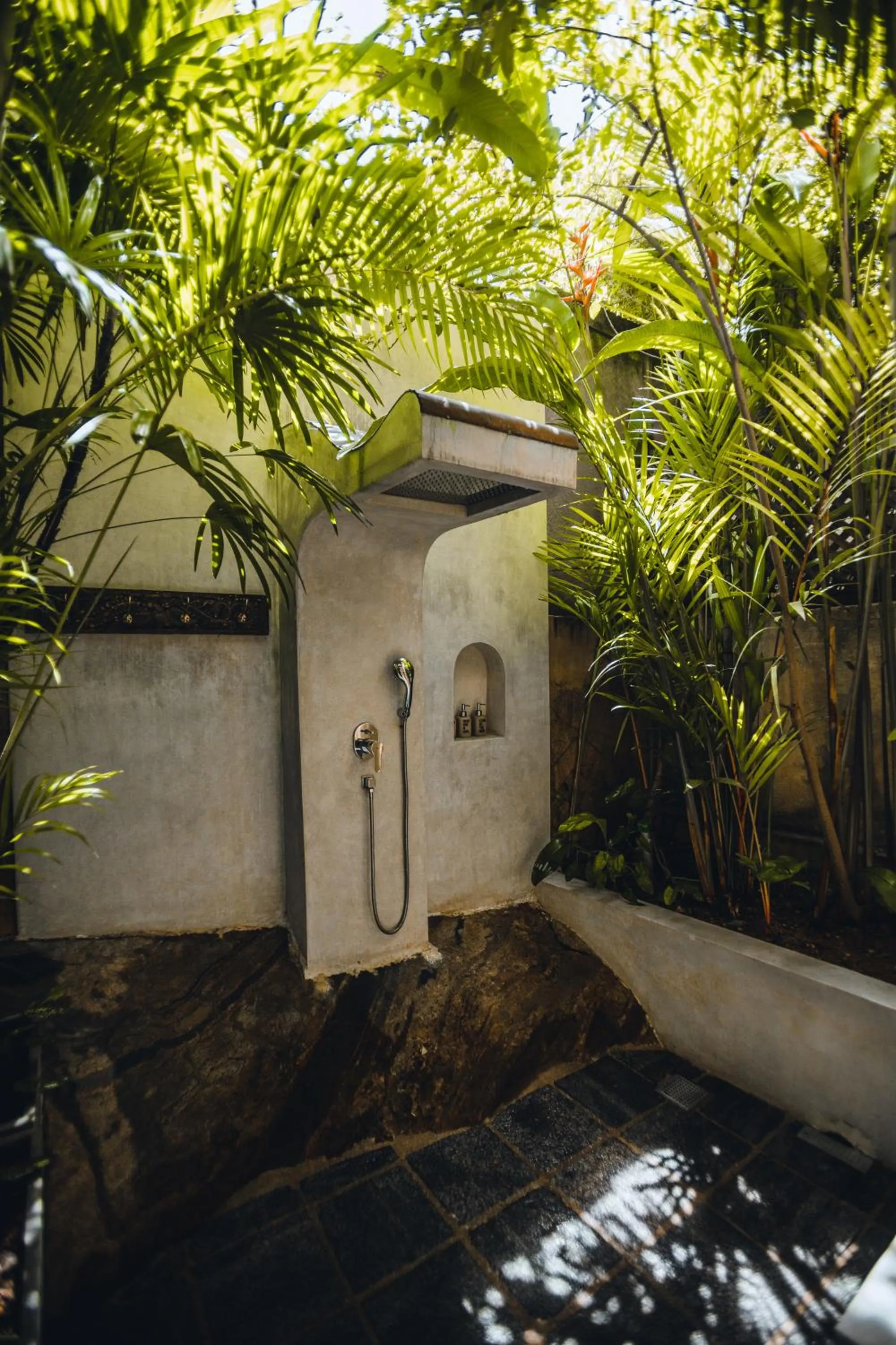 Property building in Villa SPACE