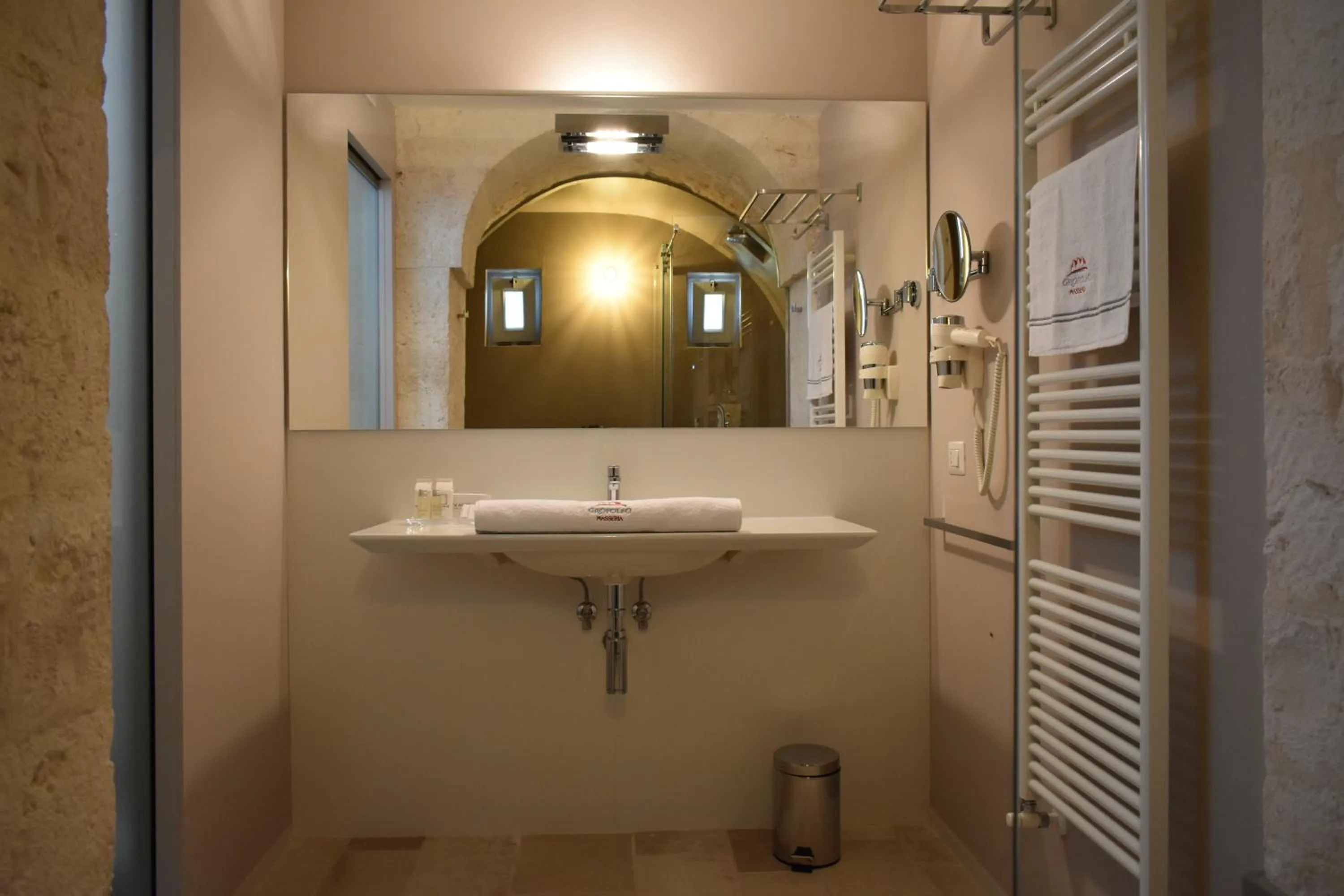 Bathroom in Masseria Grofoleo