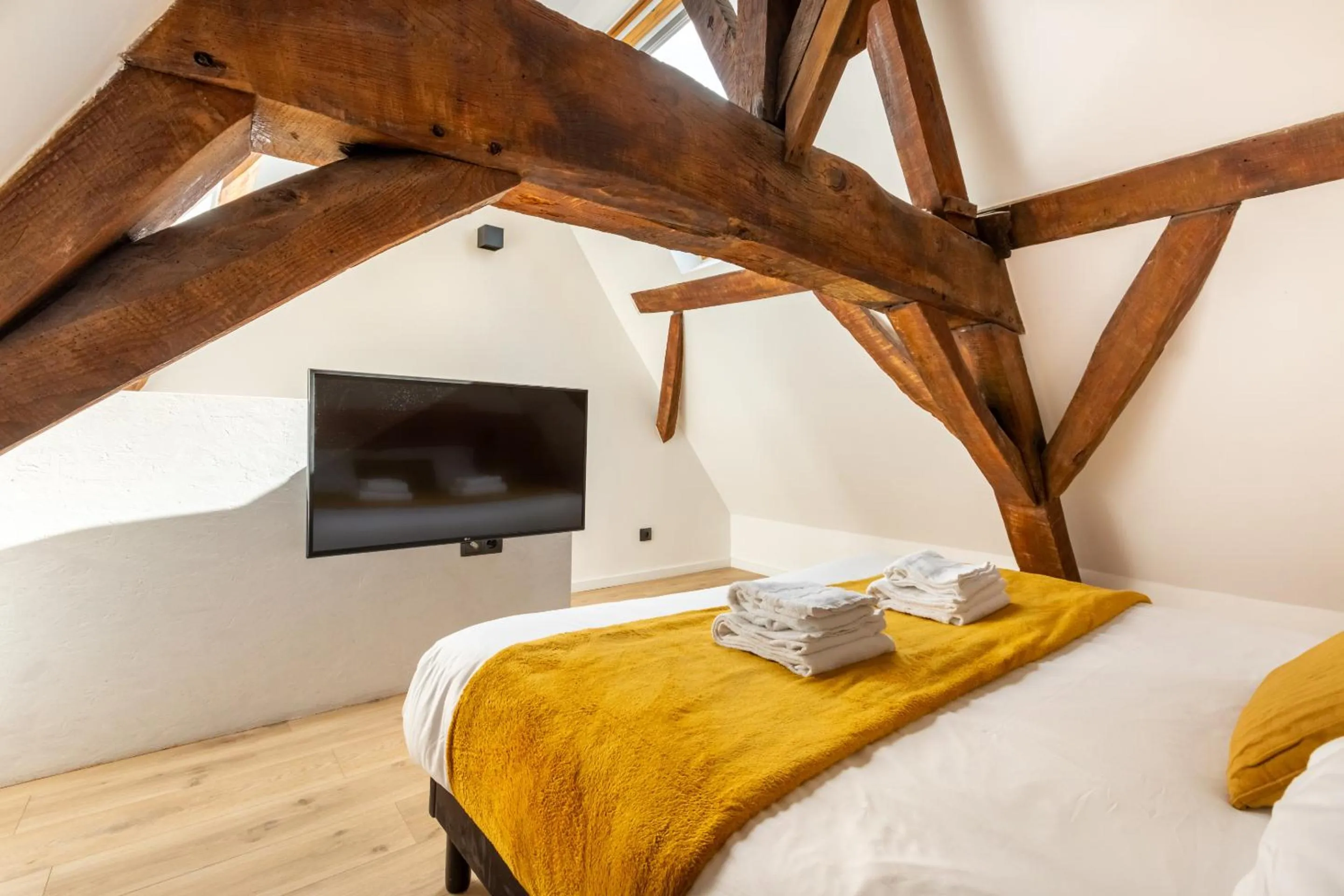 Bedroom, Bed in Au Chat Qui Dort Lille - Magasin