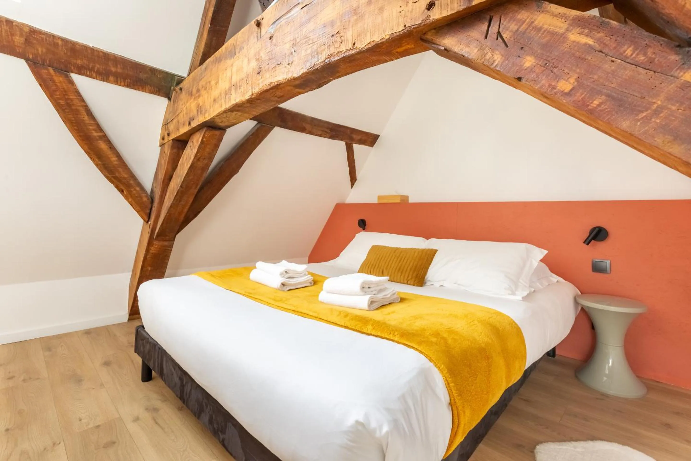 Bedroom, Bed in Au Chat Qui Dort Lille - Magasin