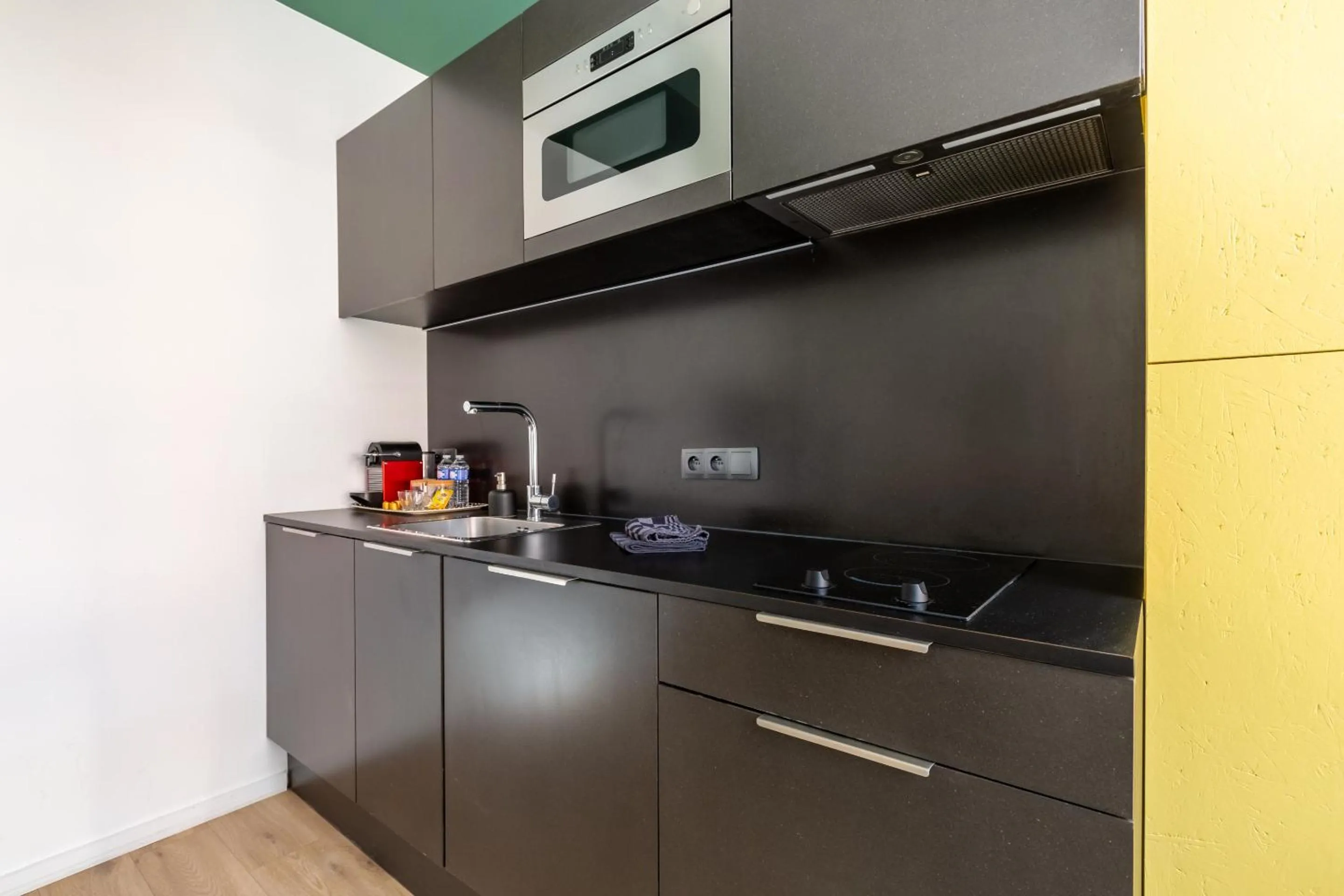 Kitchen or kitchenette in Au Chat Qui Dort Lille - Magasin