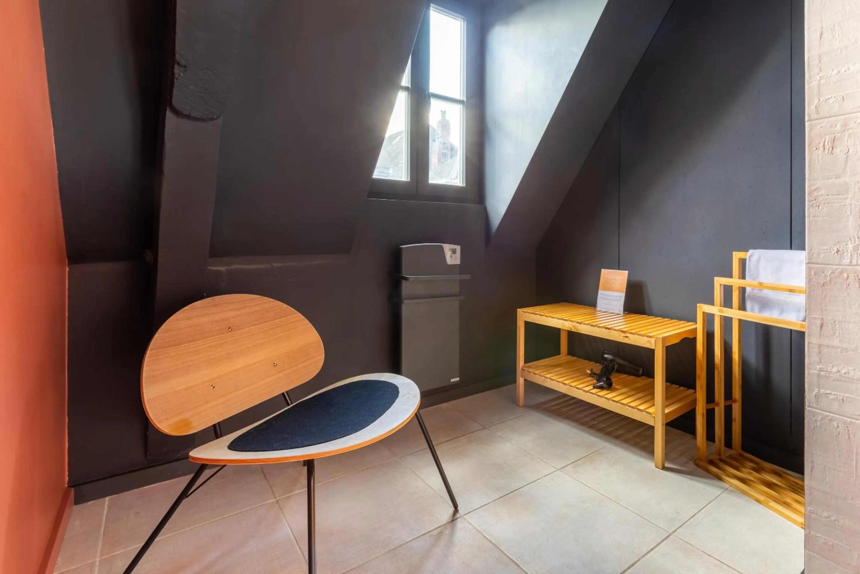 Bathroom in Au Chat Qui Dort Lille - Magasin