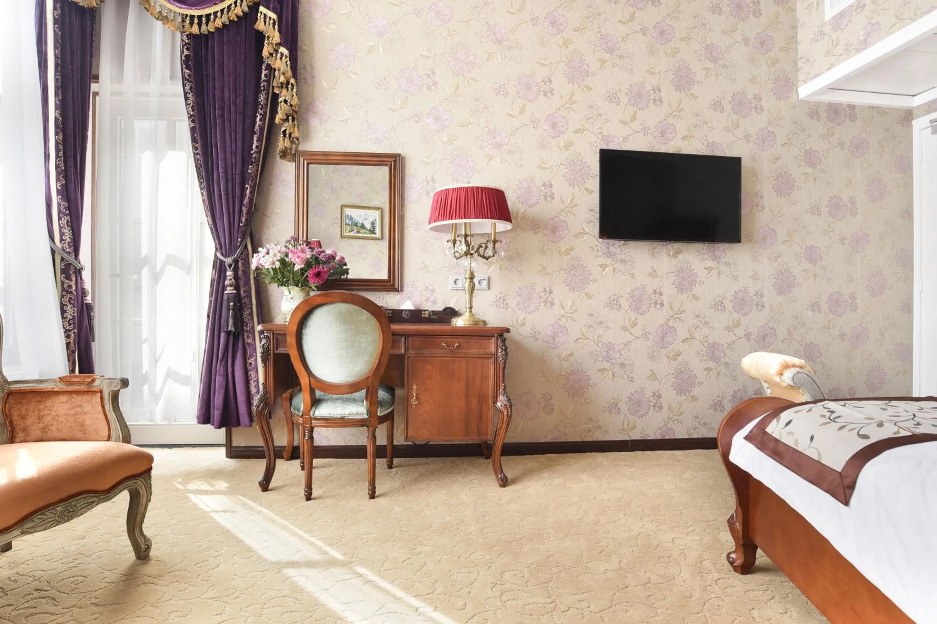 TV and multimedia, Bed in Hotel The Stamp