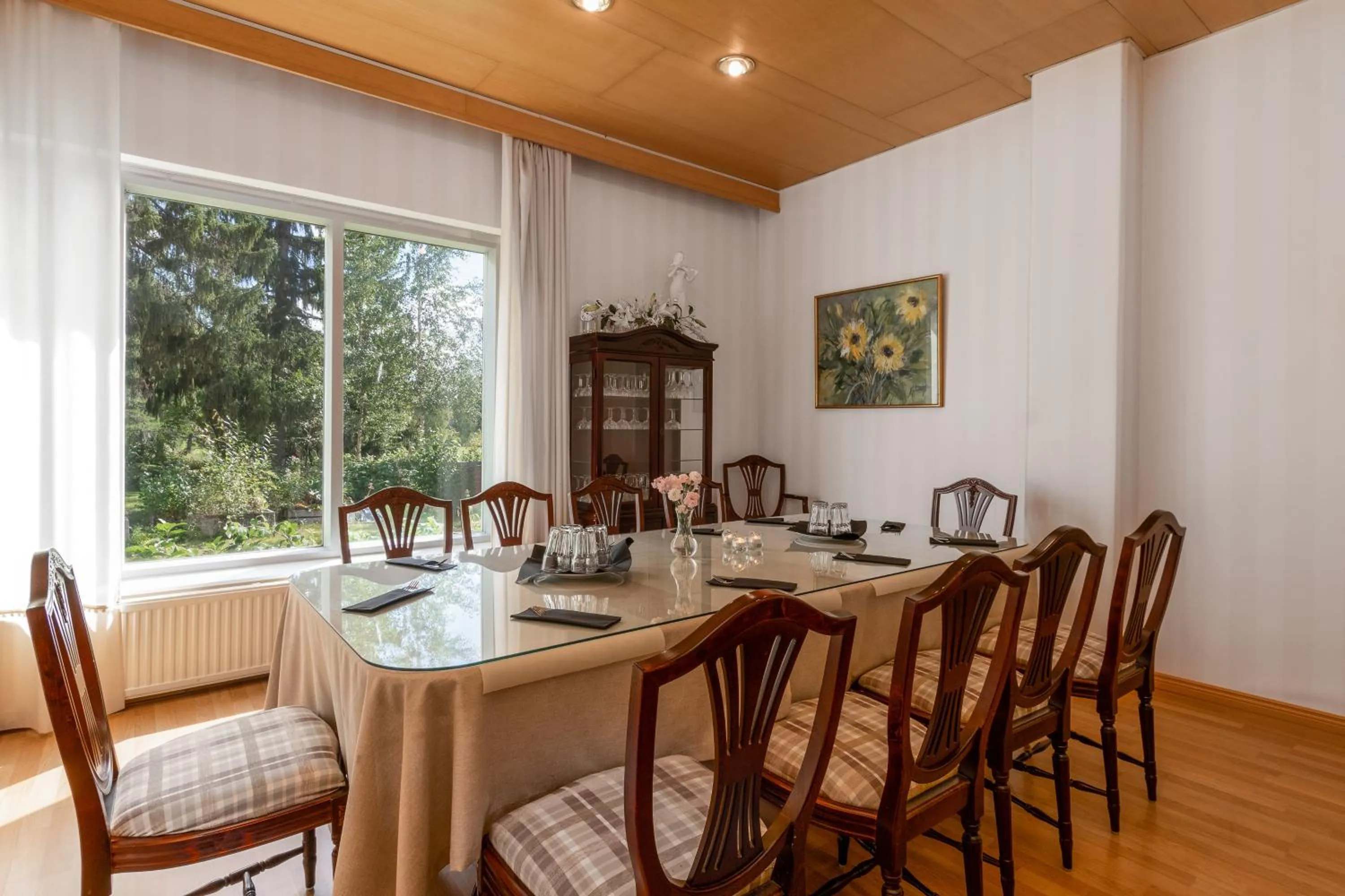 Restaurant/places to eat in Hotel Kurikka